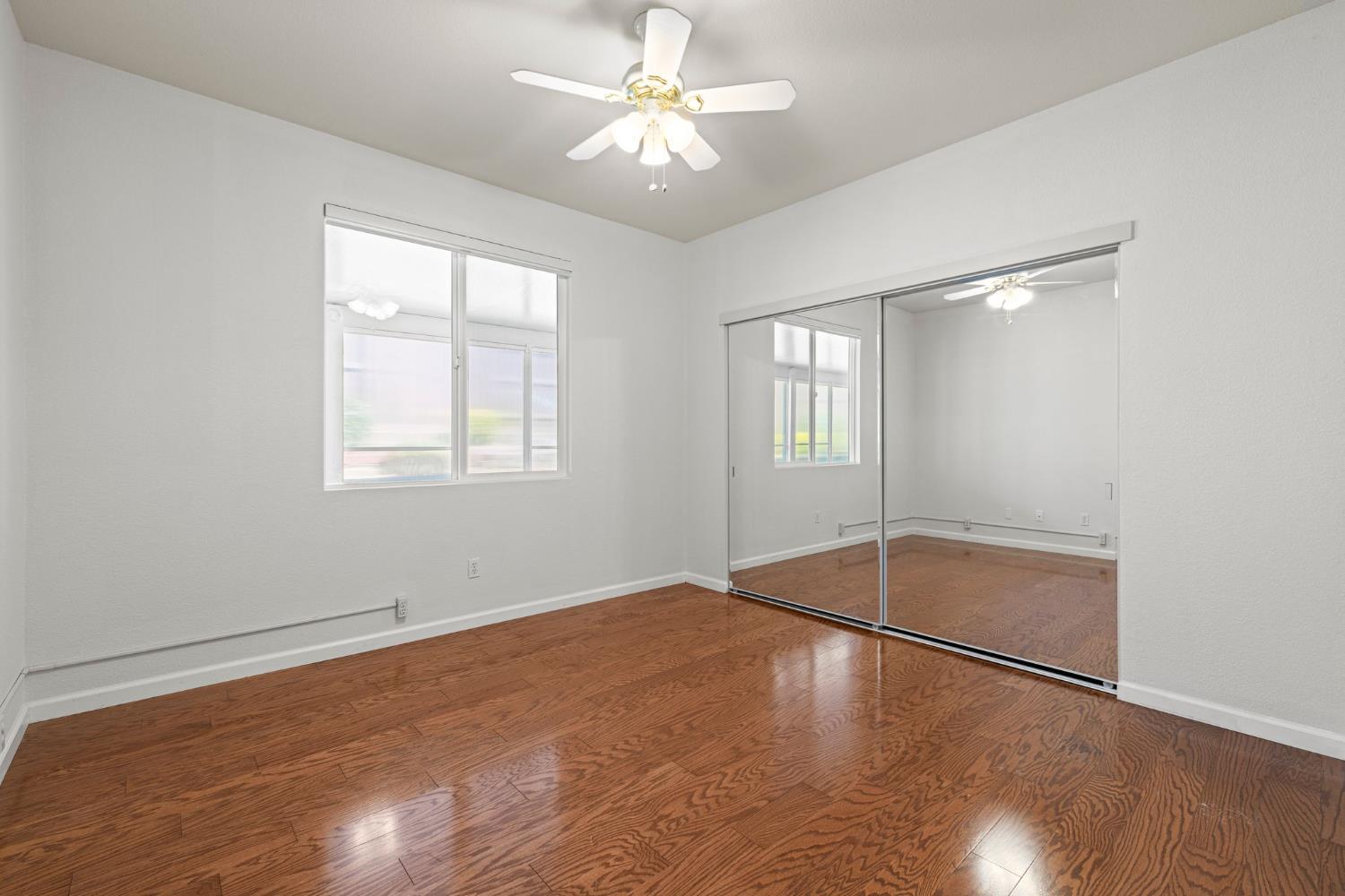 117 Hawk Crest Way