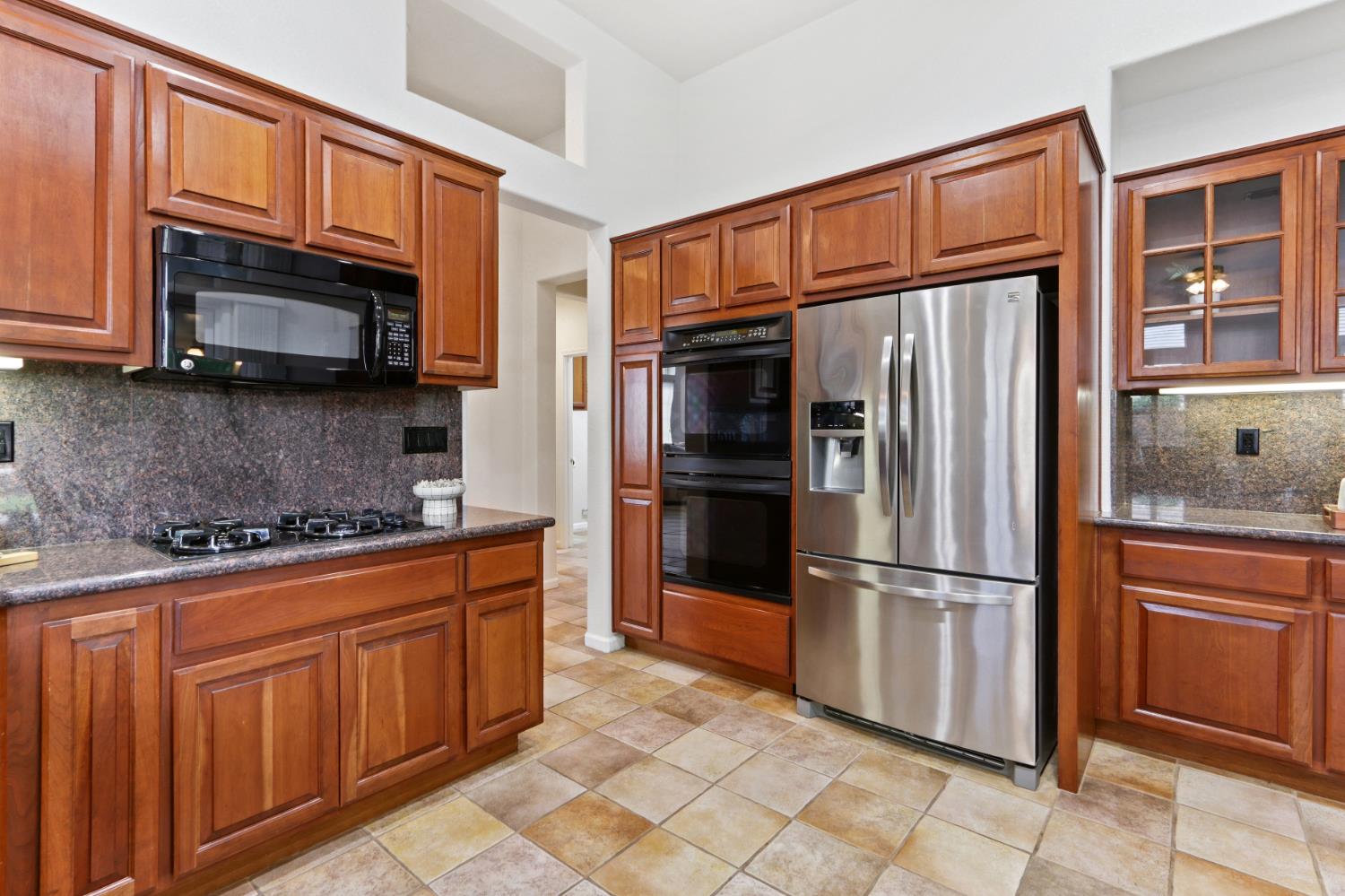 117 Hawk Crest Way