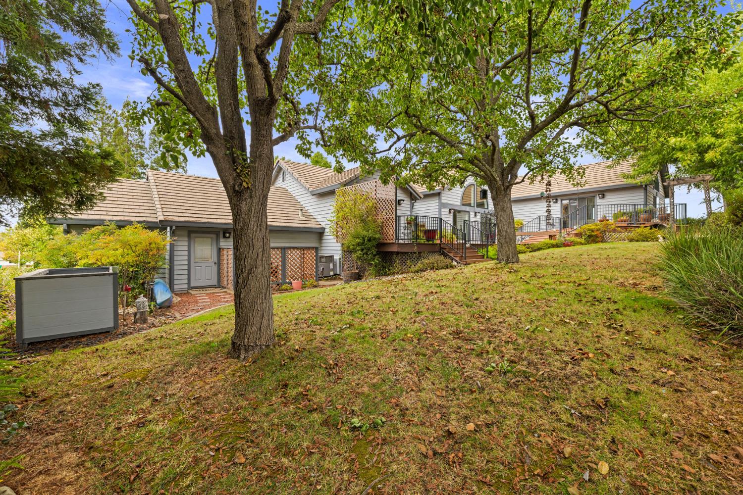 6156 Puerto Drive