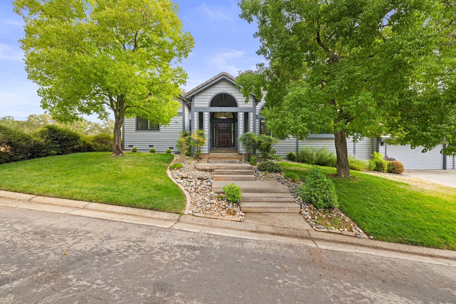 6156 Puerto Drive