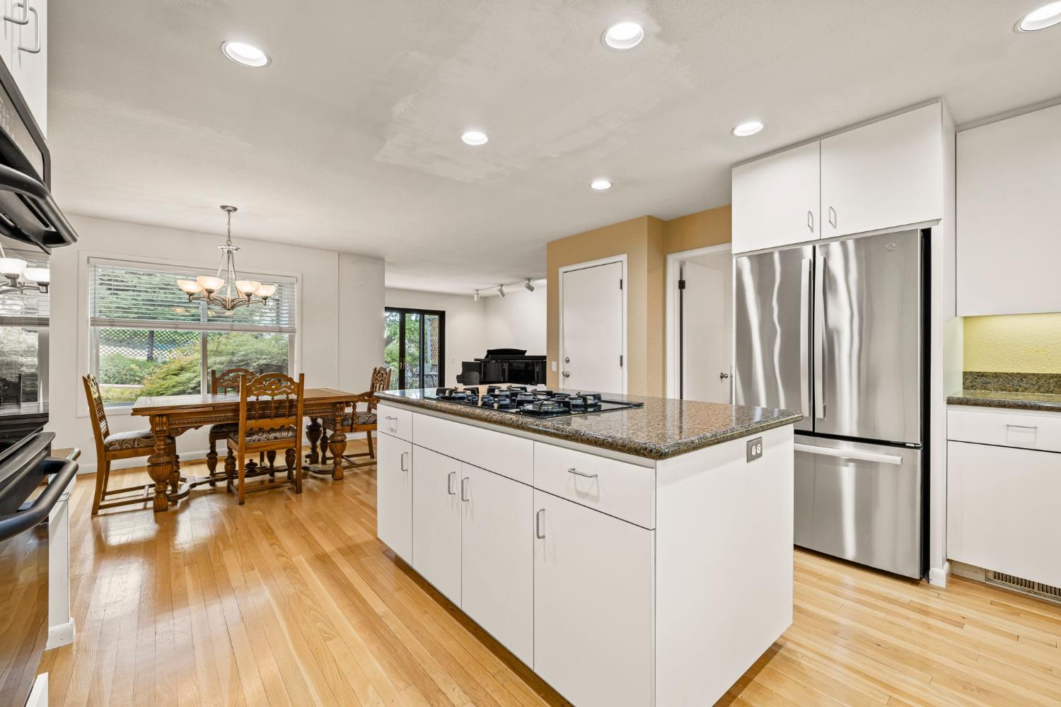6156 Puerto Drive