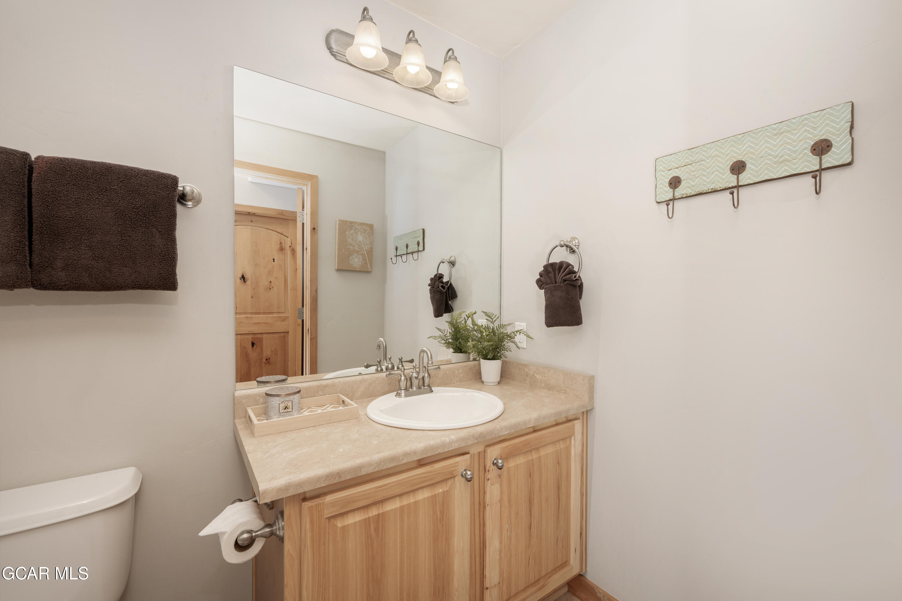 801 Trailhead Circle 833