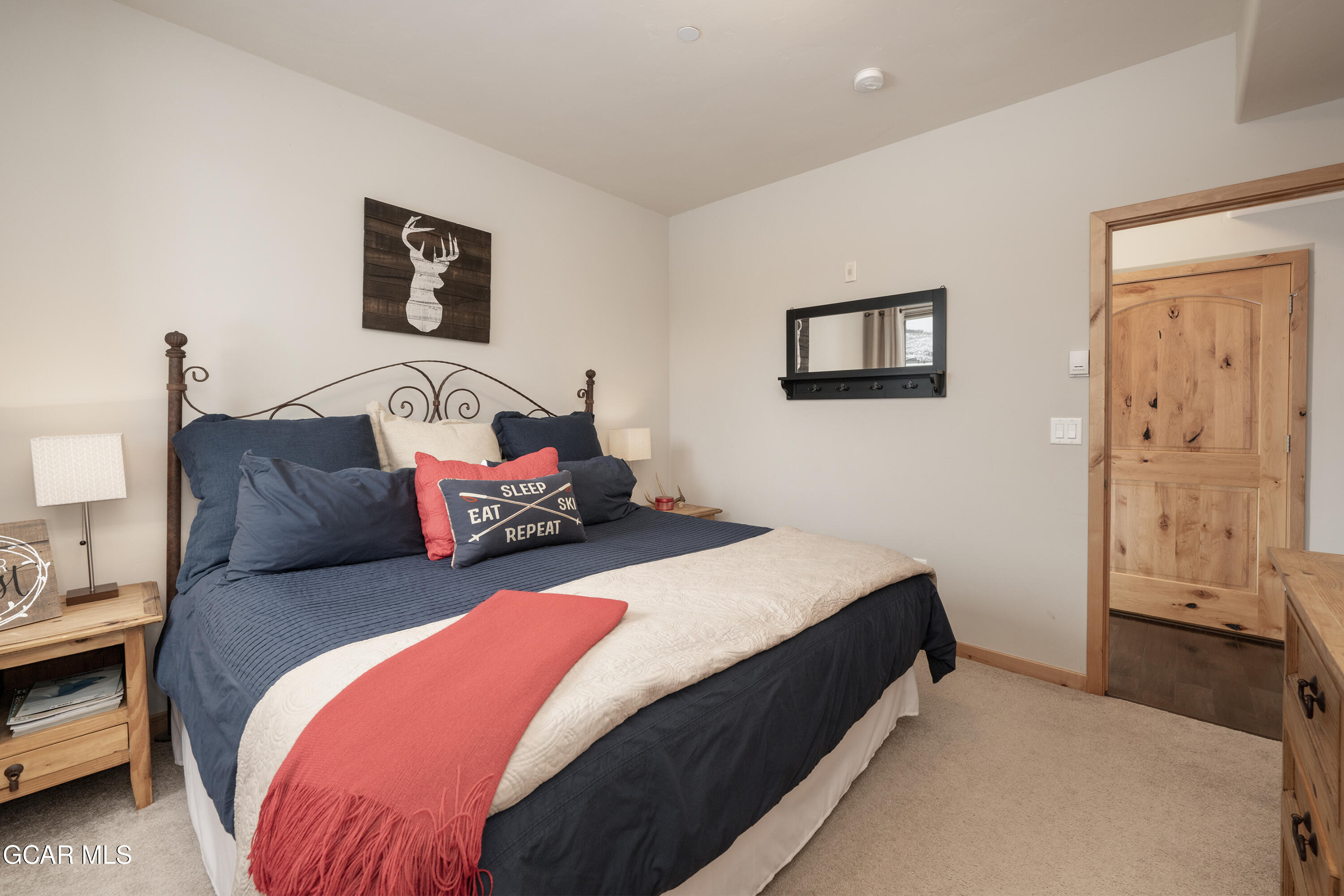 801 Trailhead Circle 833