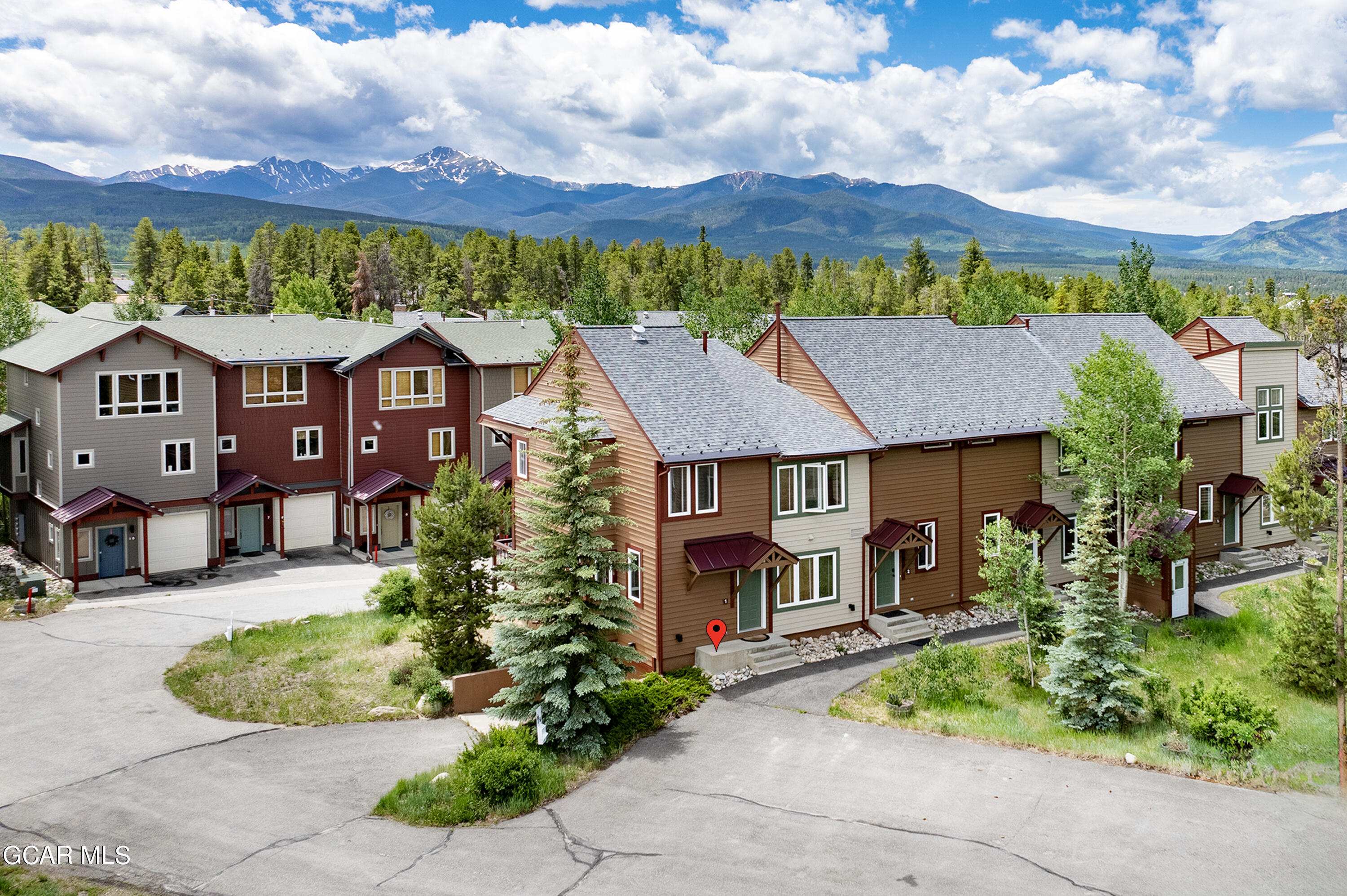 48 County Road 8500 F1