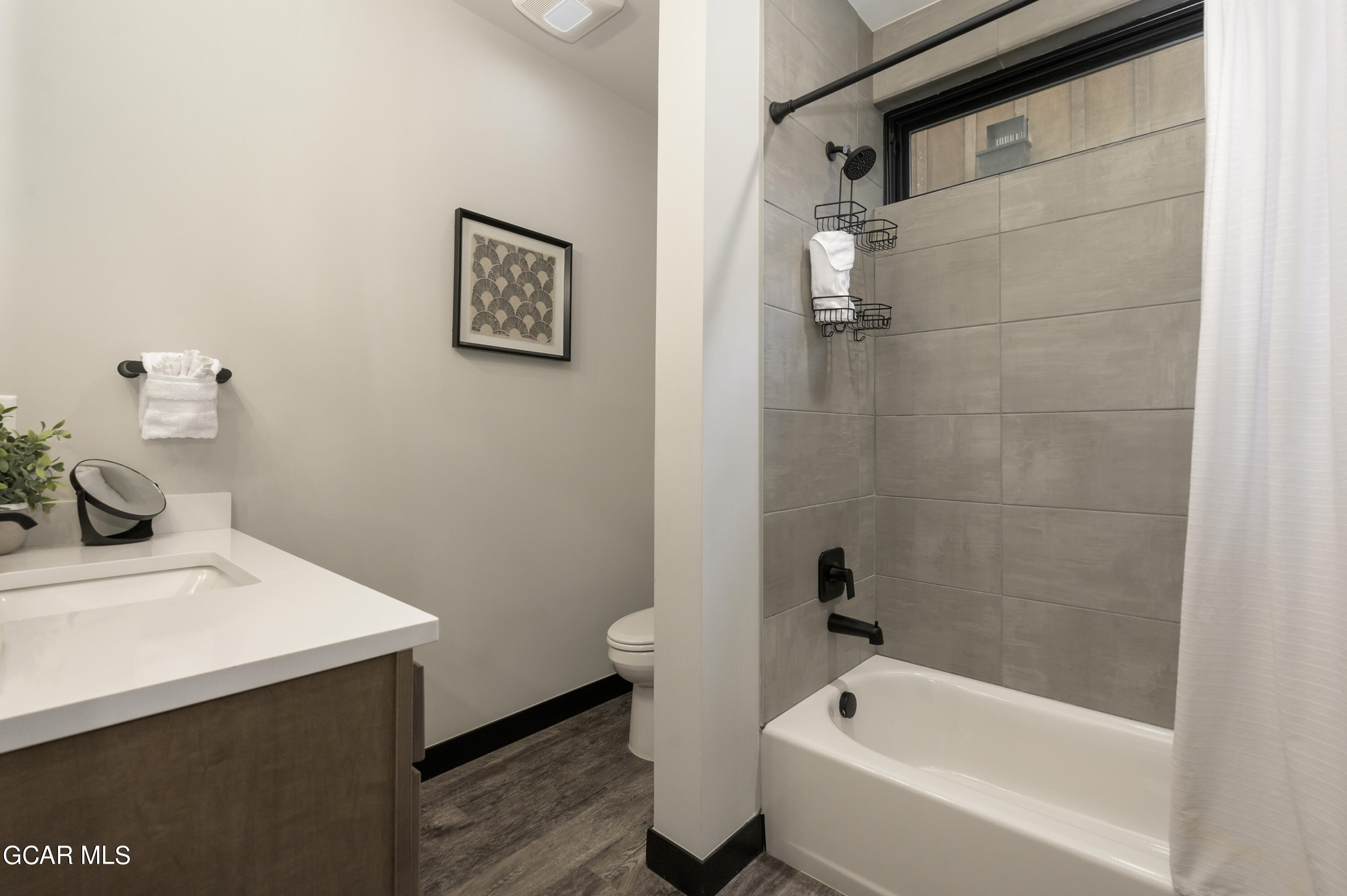 45 SKI IDLEWILD Road