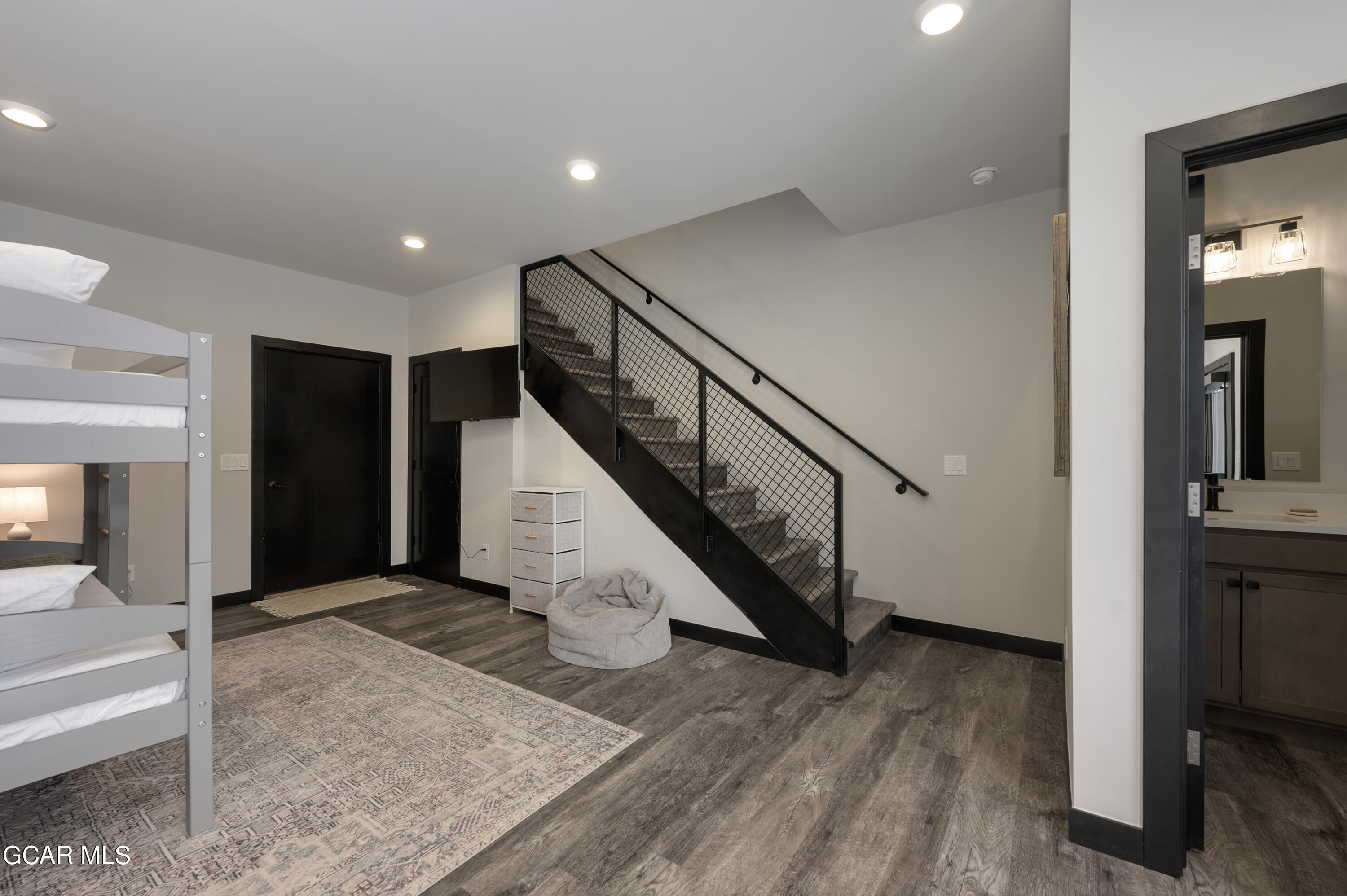 45 SKI IDLEWILD Road