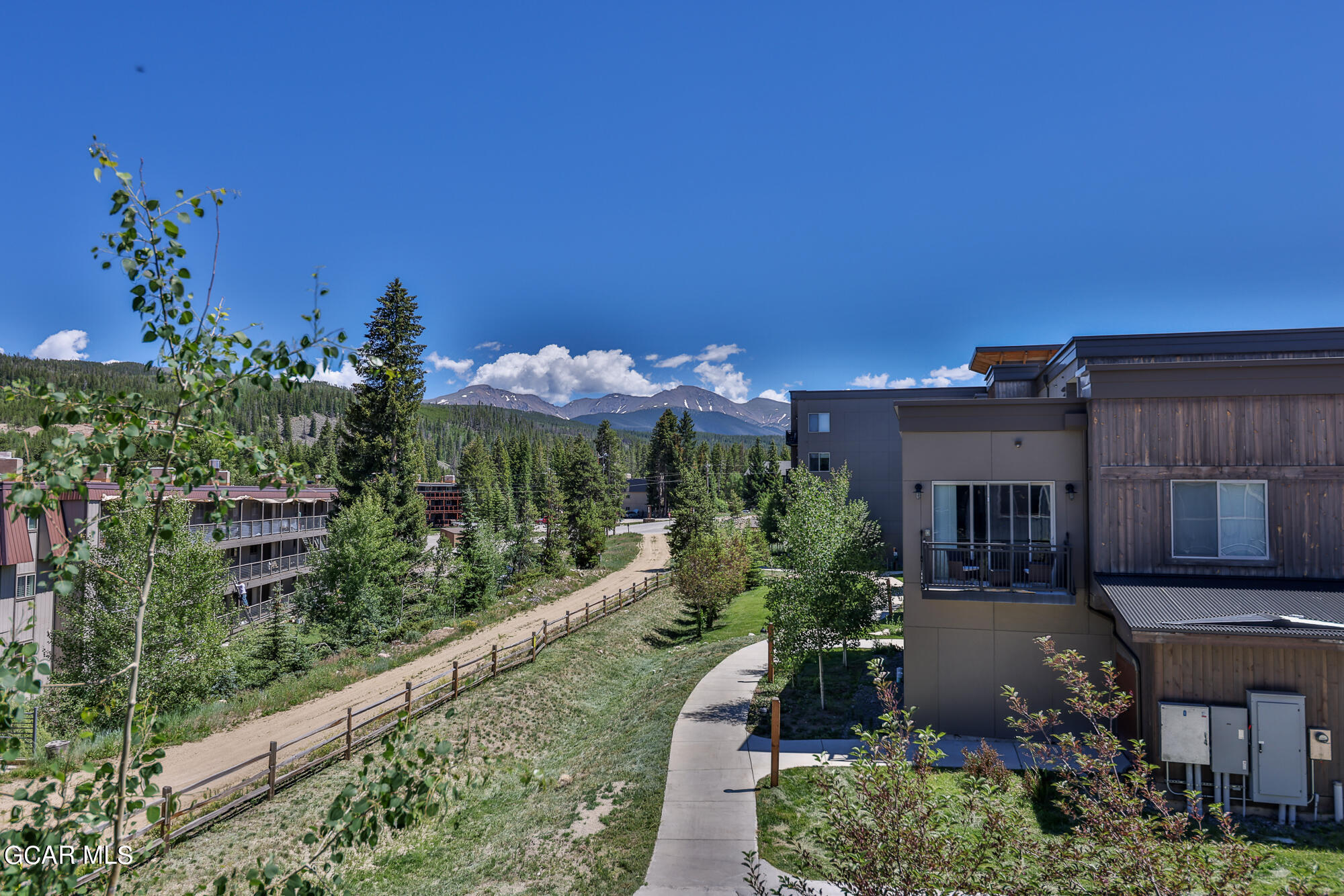 400 Baker Drive TE207
