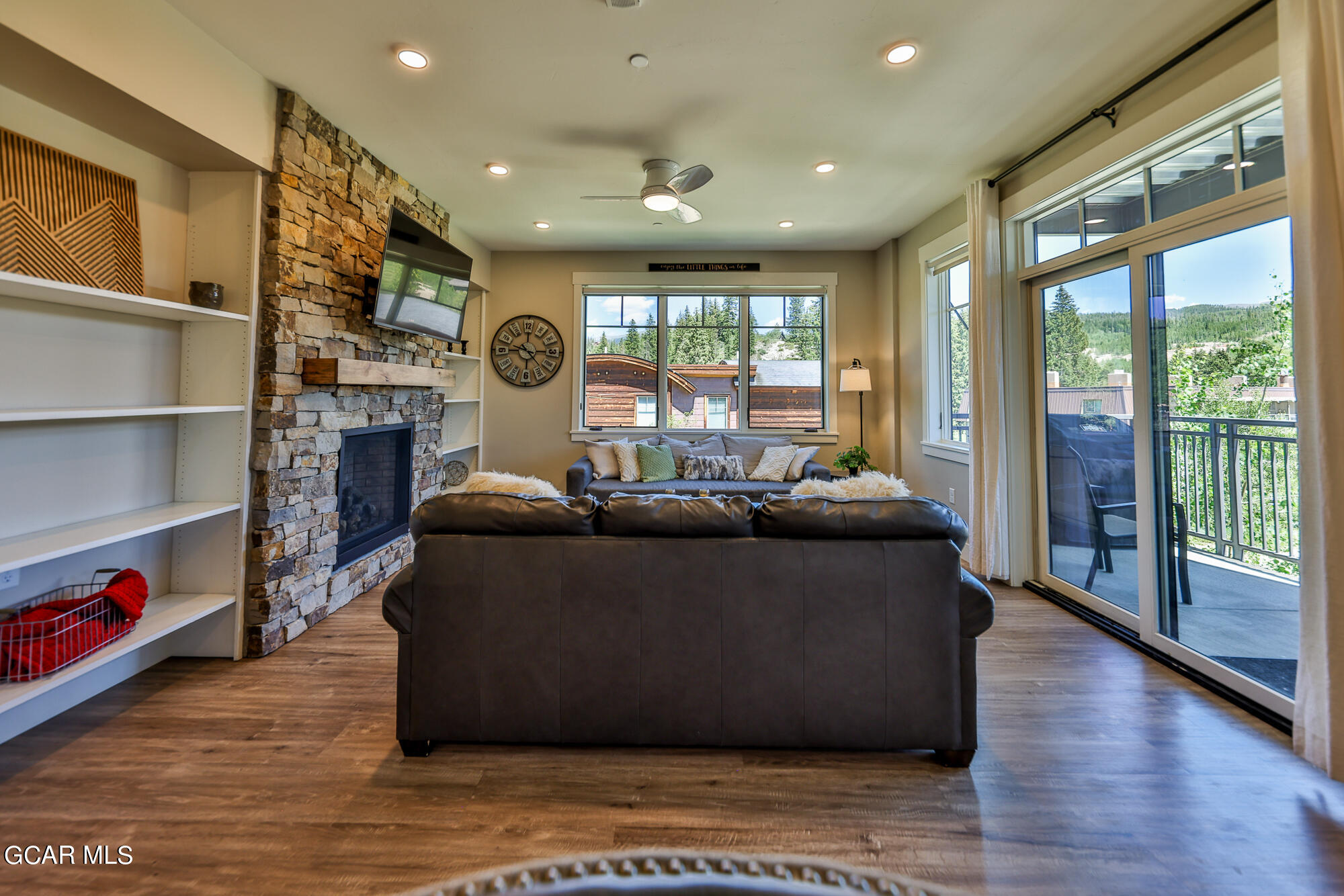 400 Baker Drive TE207