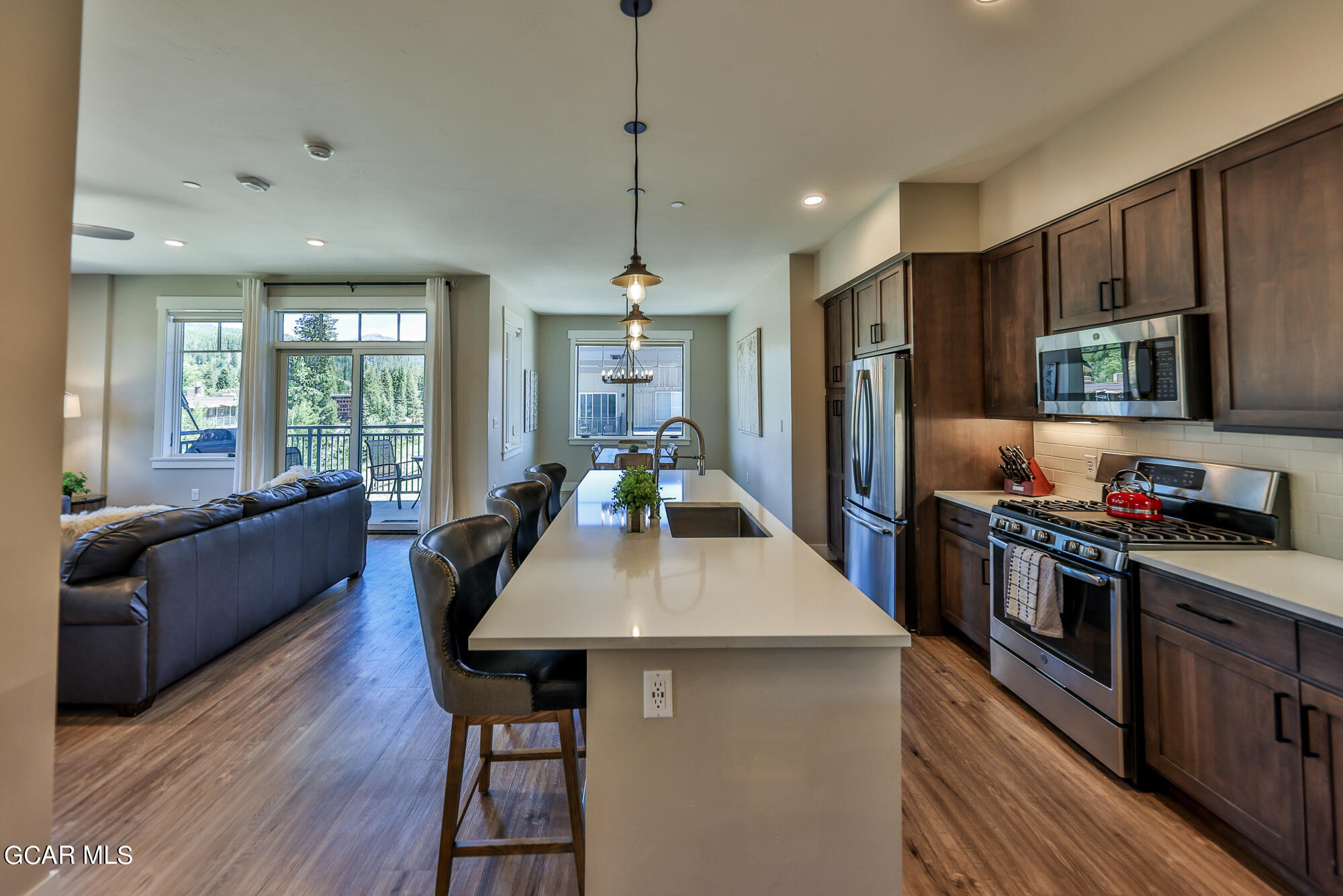 400 Baker Drive TE207
