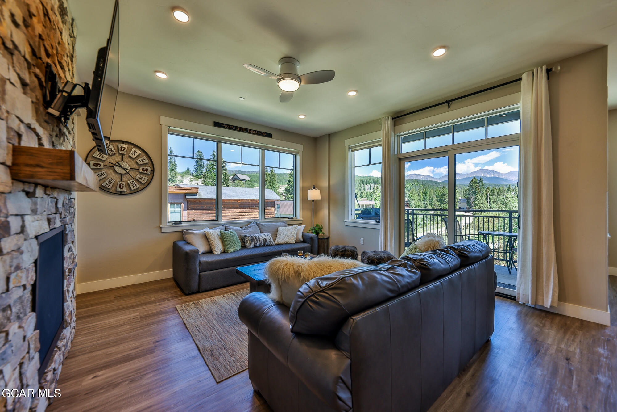 400 Baker Drive TE207