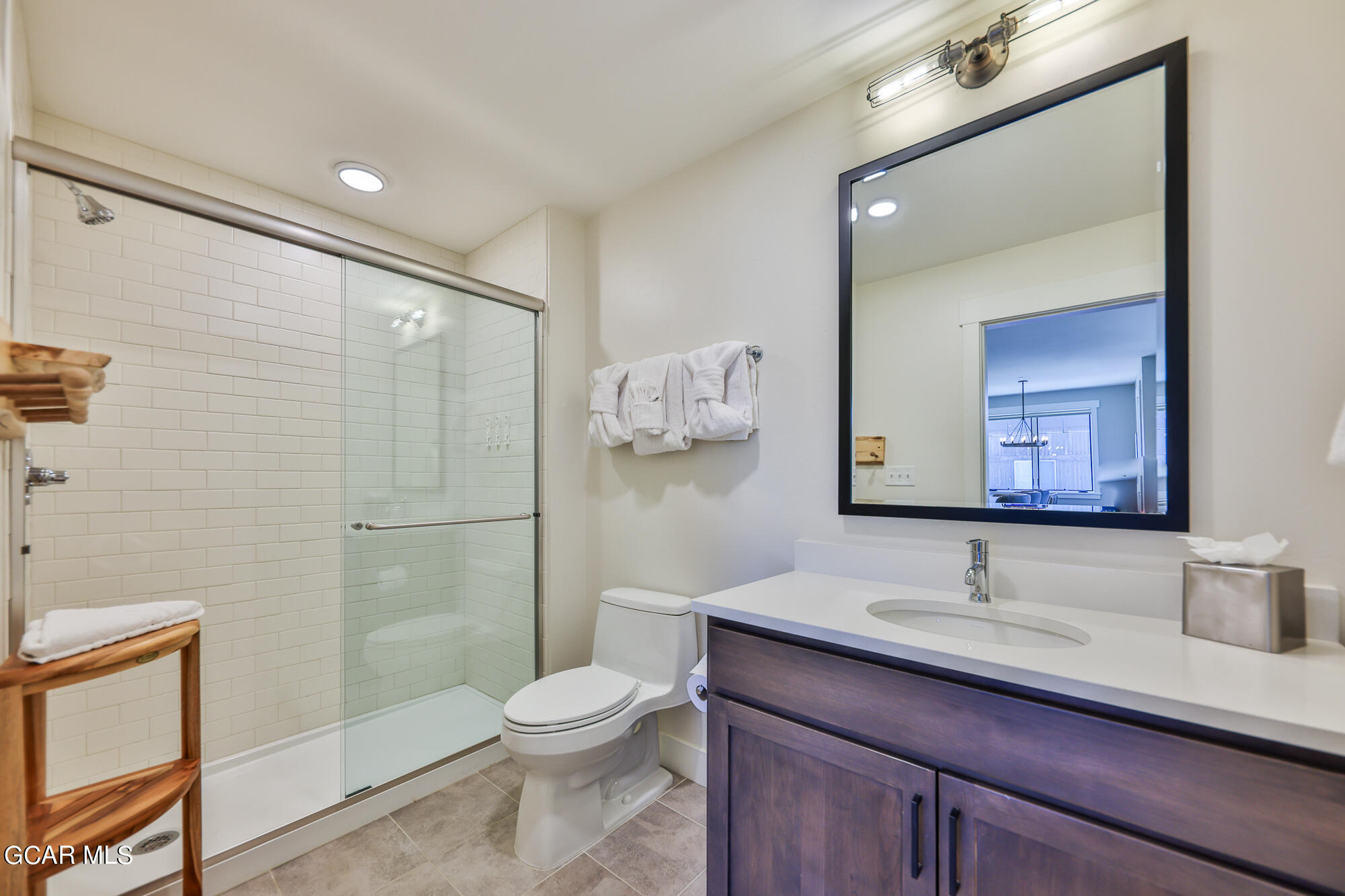 400 Baker Drive TE207