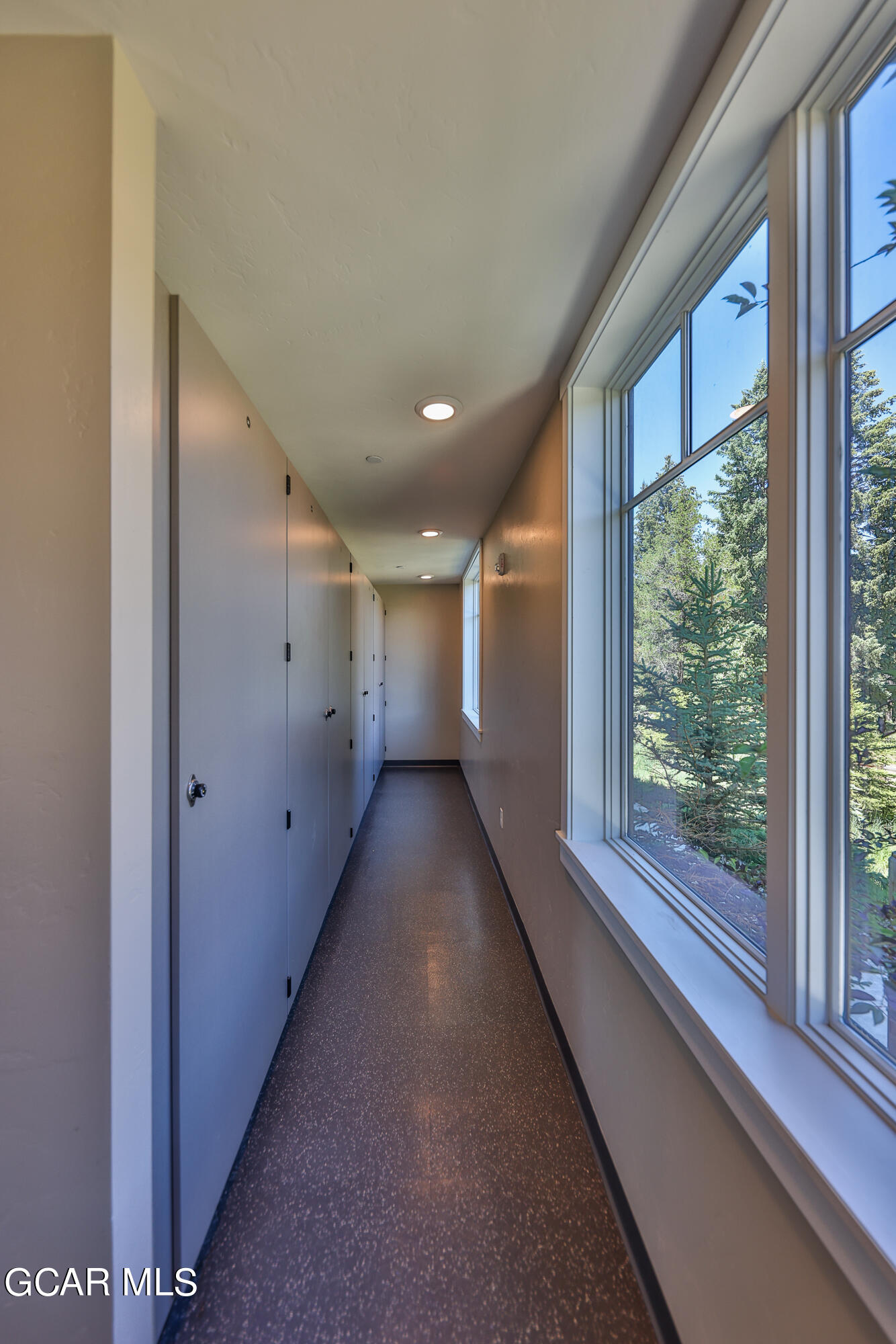 400 Baker Drive TE207