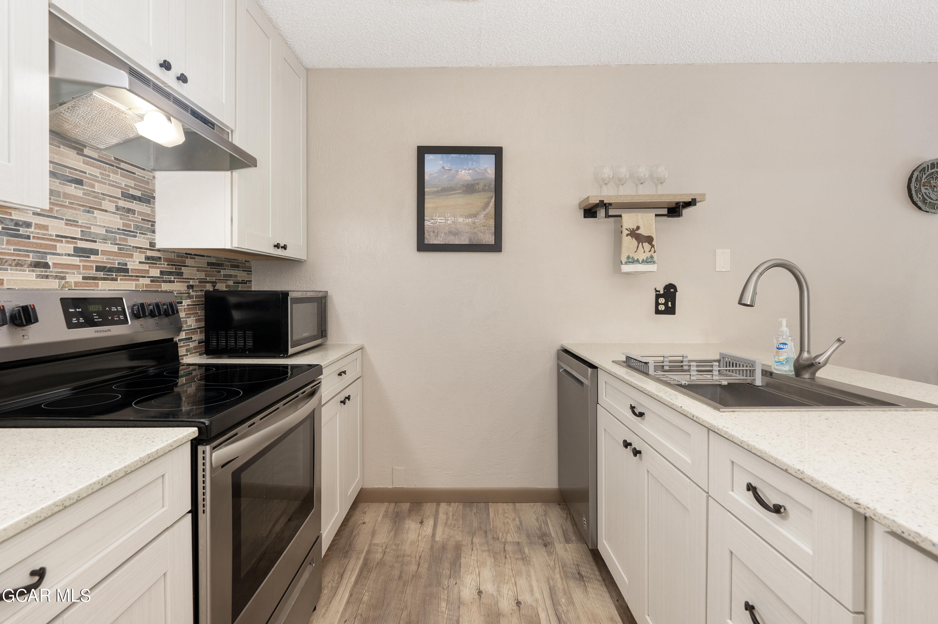 520 Kings Crossing Road B101