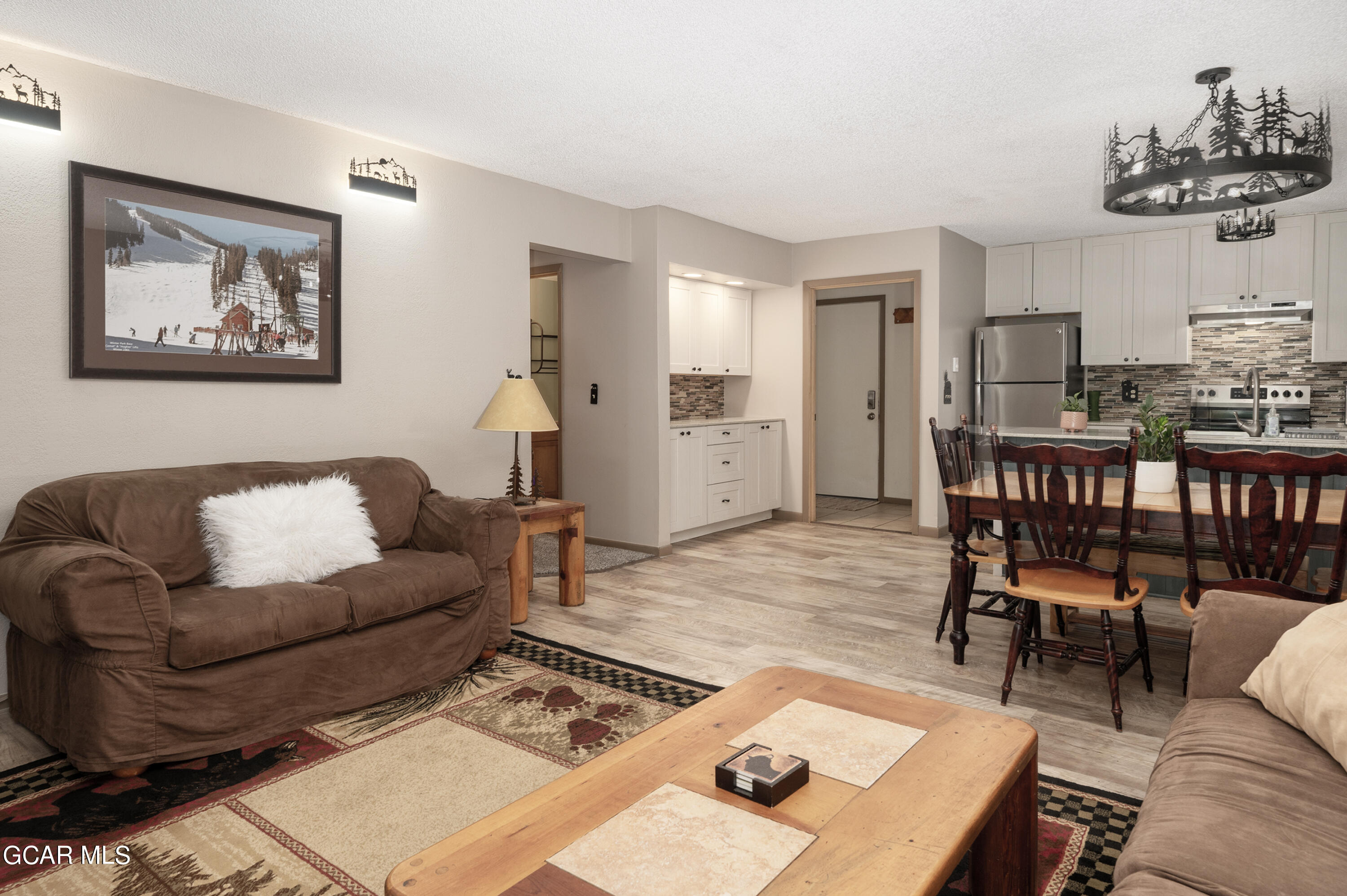 520 Kings Crossing Road B101