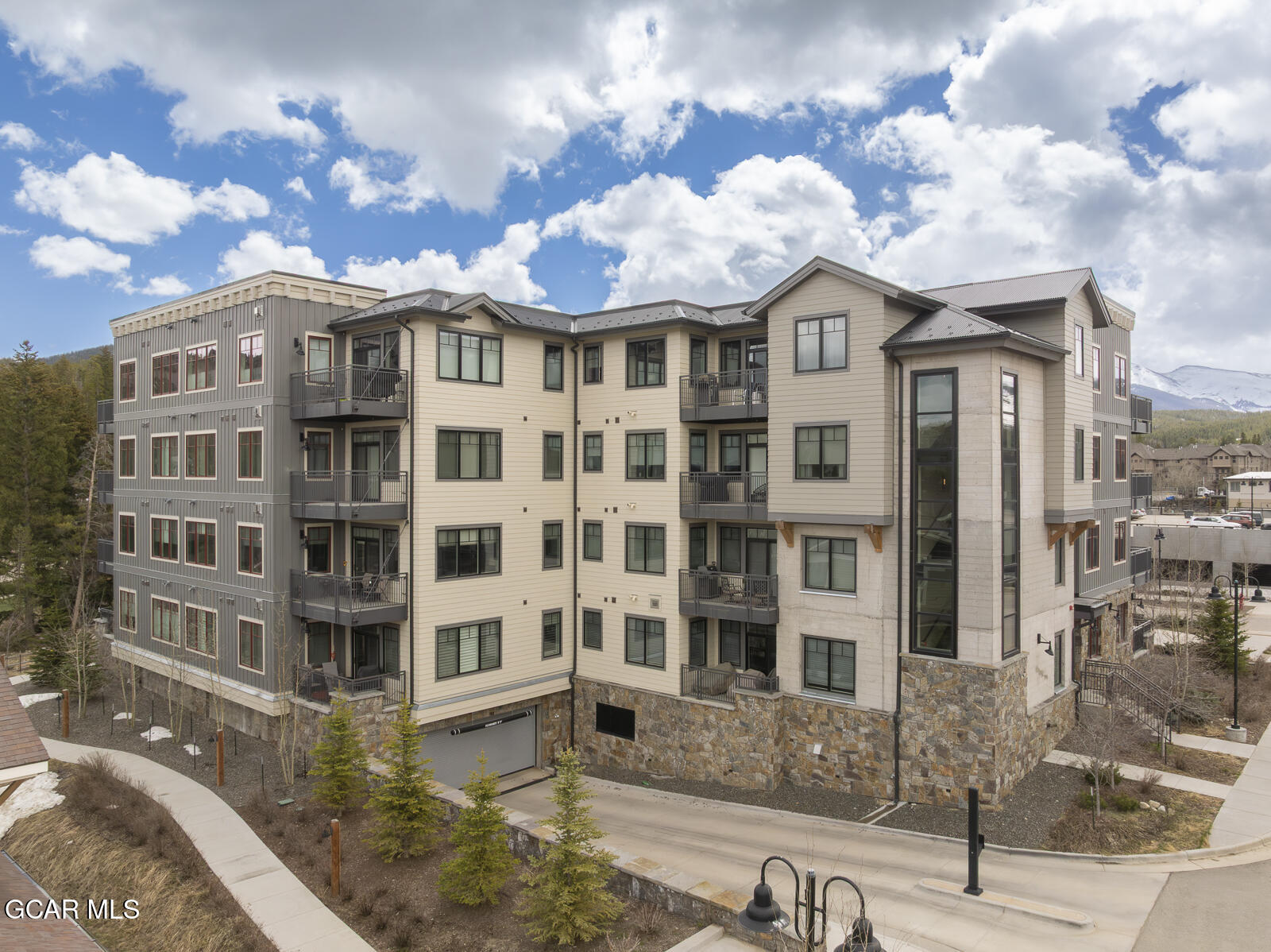 400 Baker Drive TE103