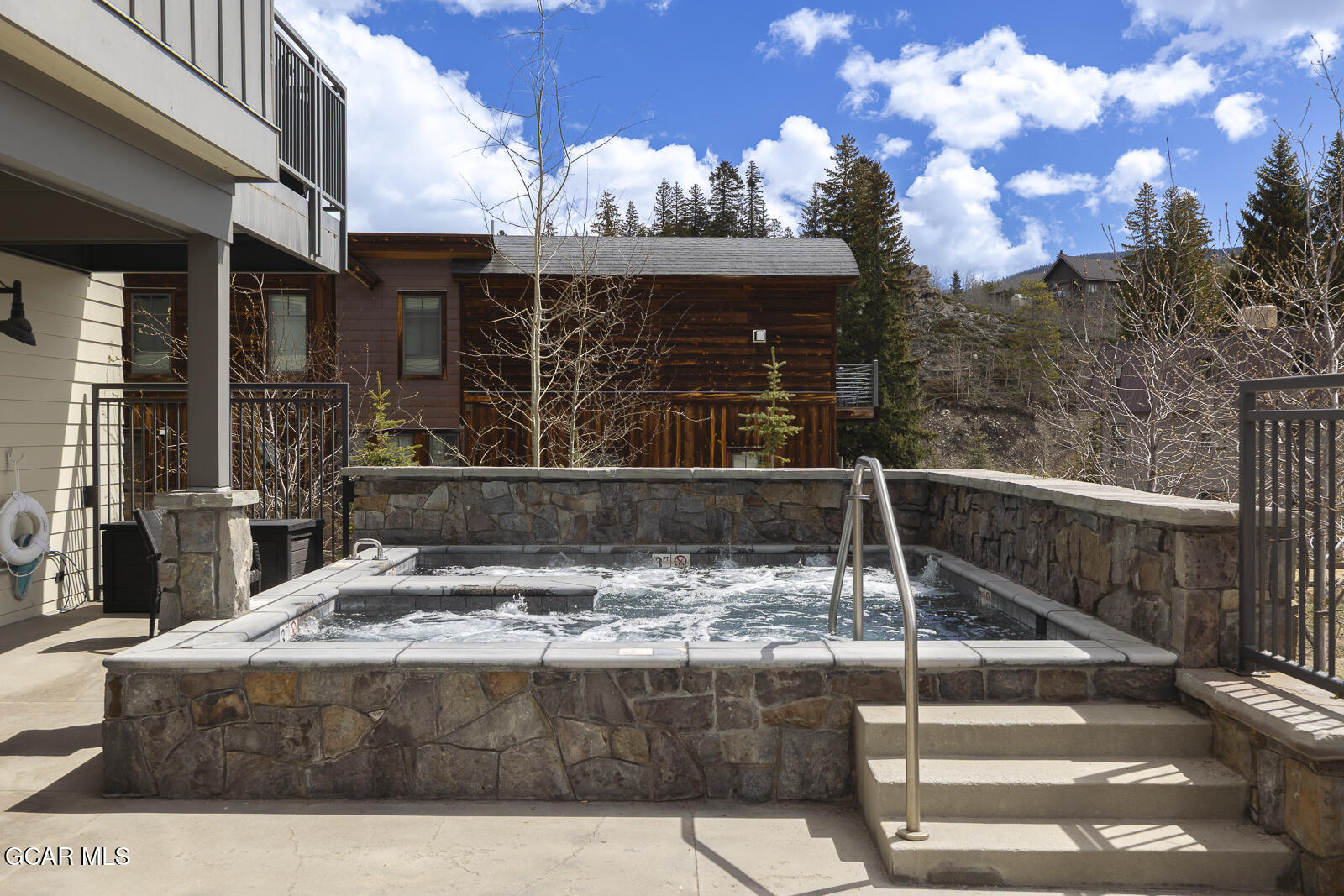 400 Baker Drive TE103