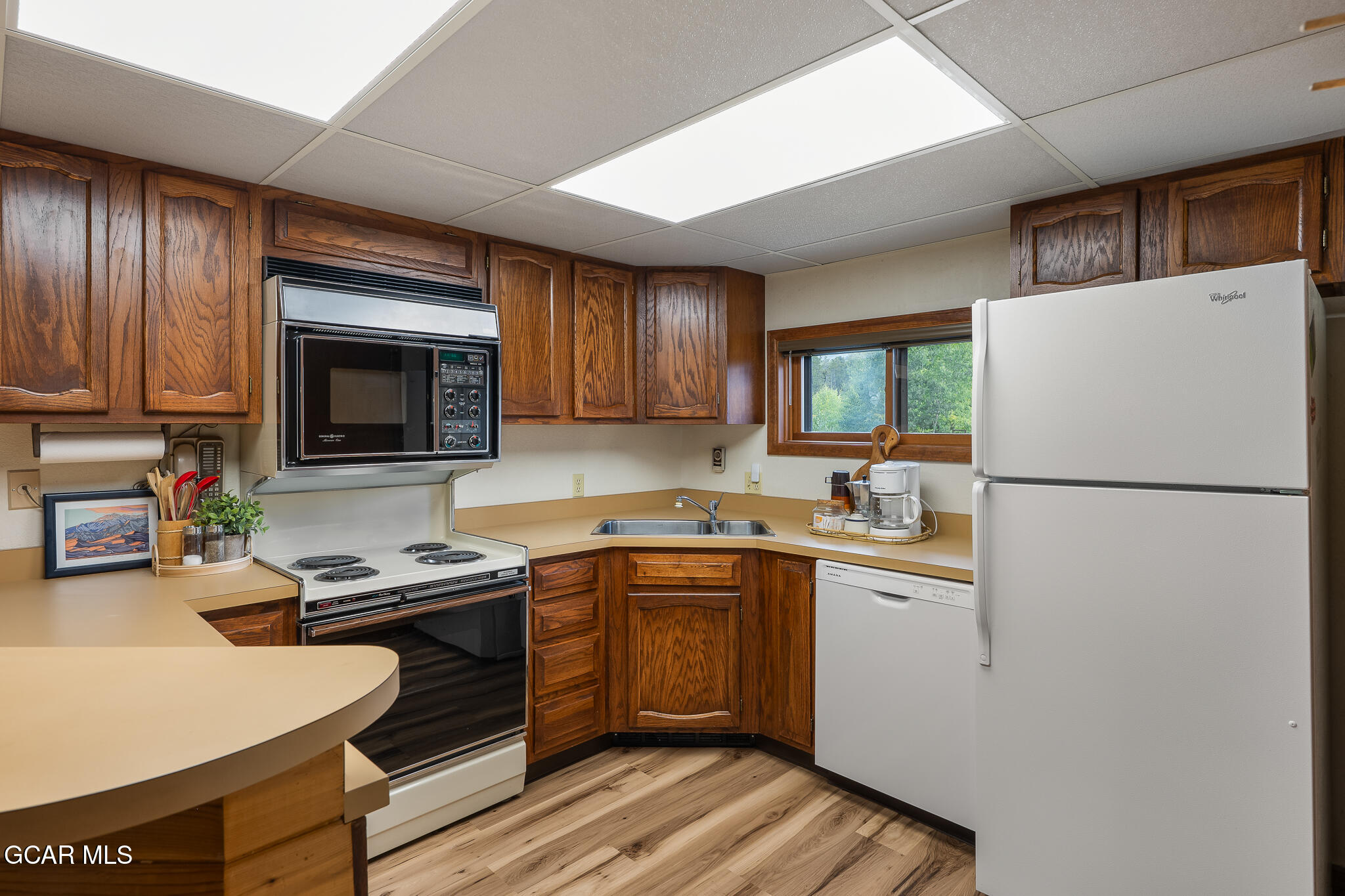 300 KINGS CROSSING Road B3