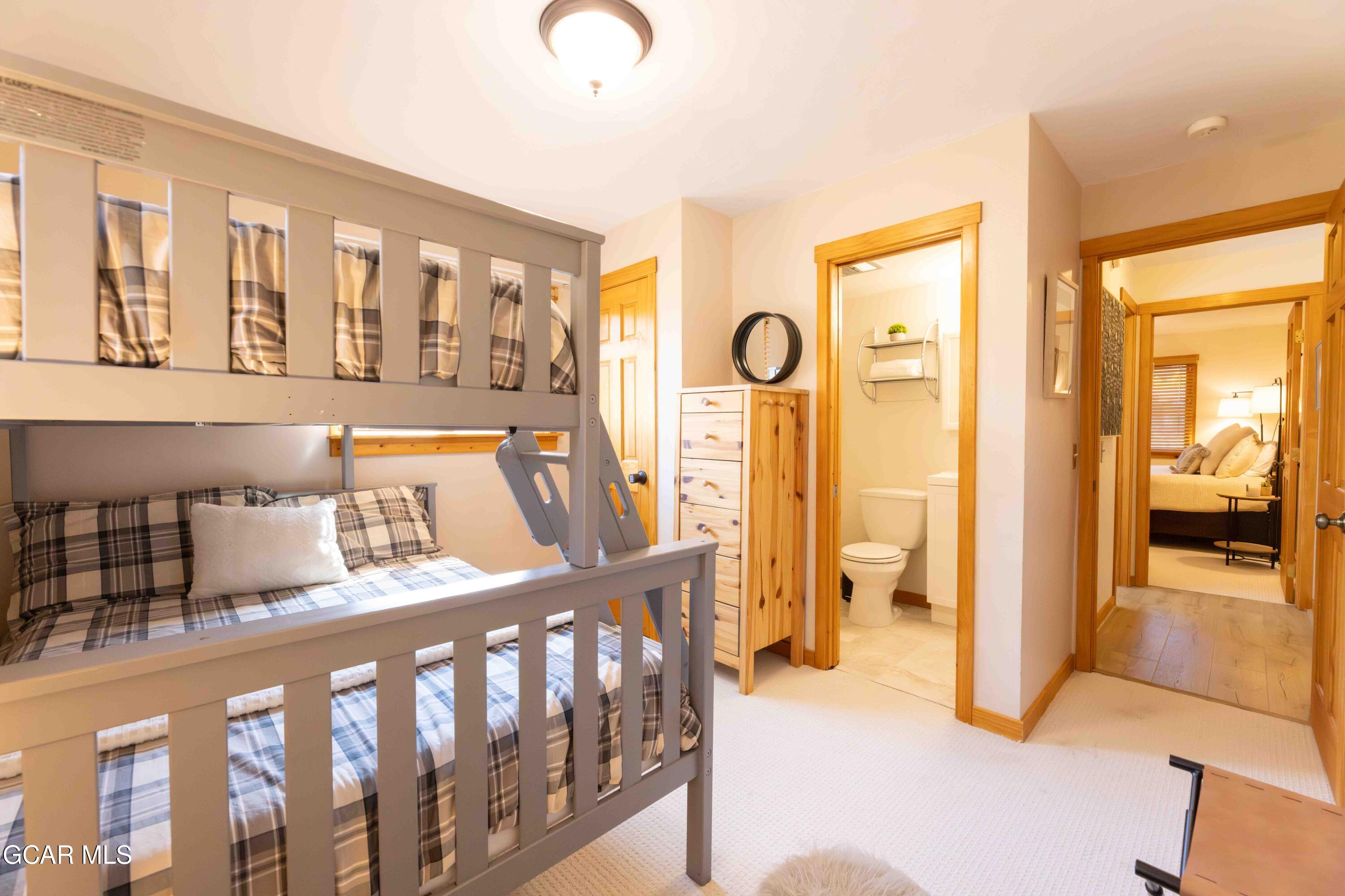 225 Hi Country Drive 11-1213