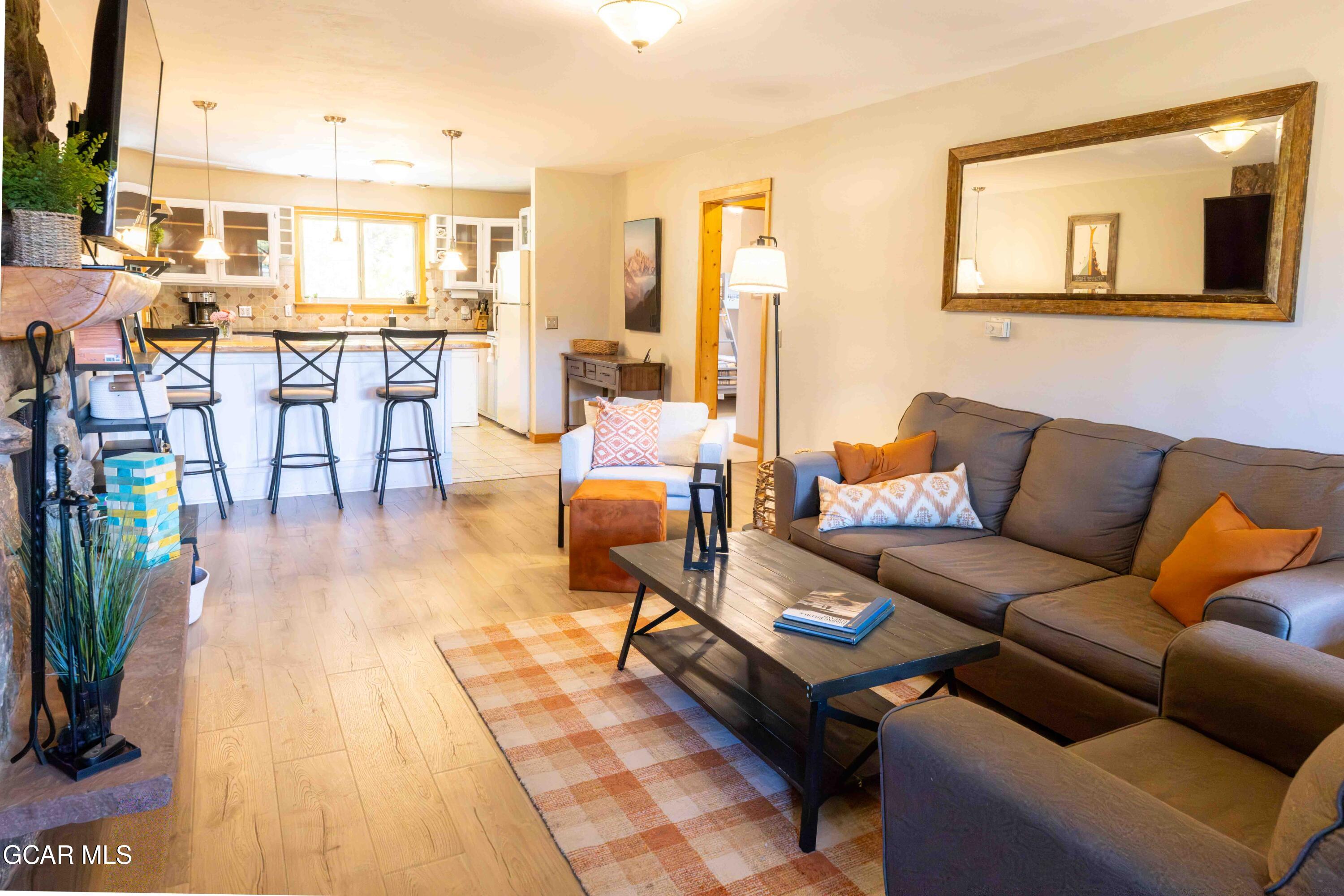 225 Hi Country Drive 11-1213