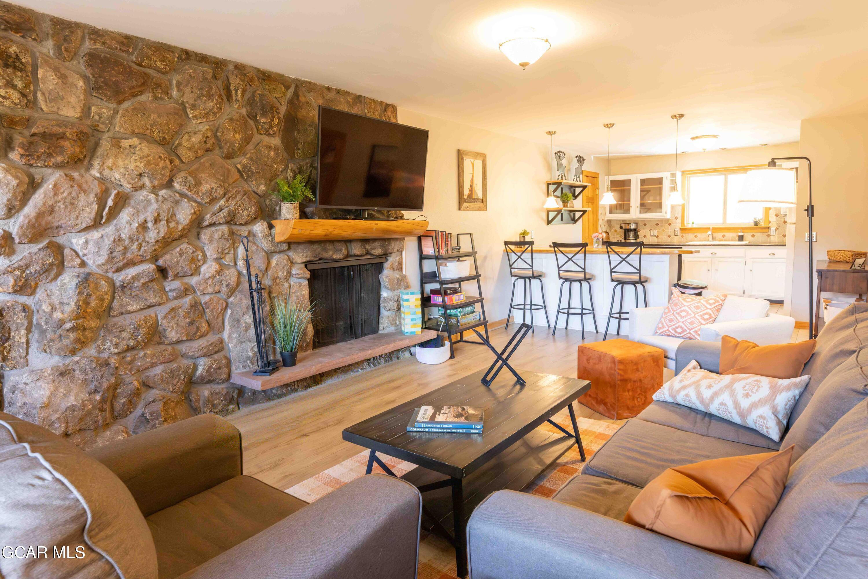 225 Hi Country Drive 11-1213