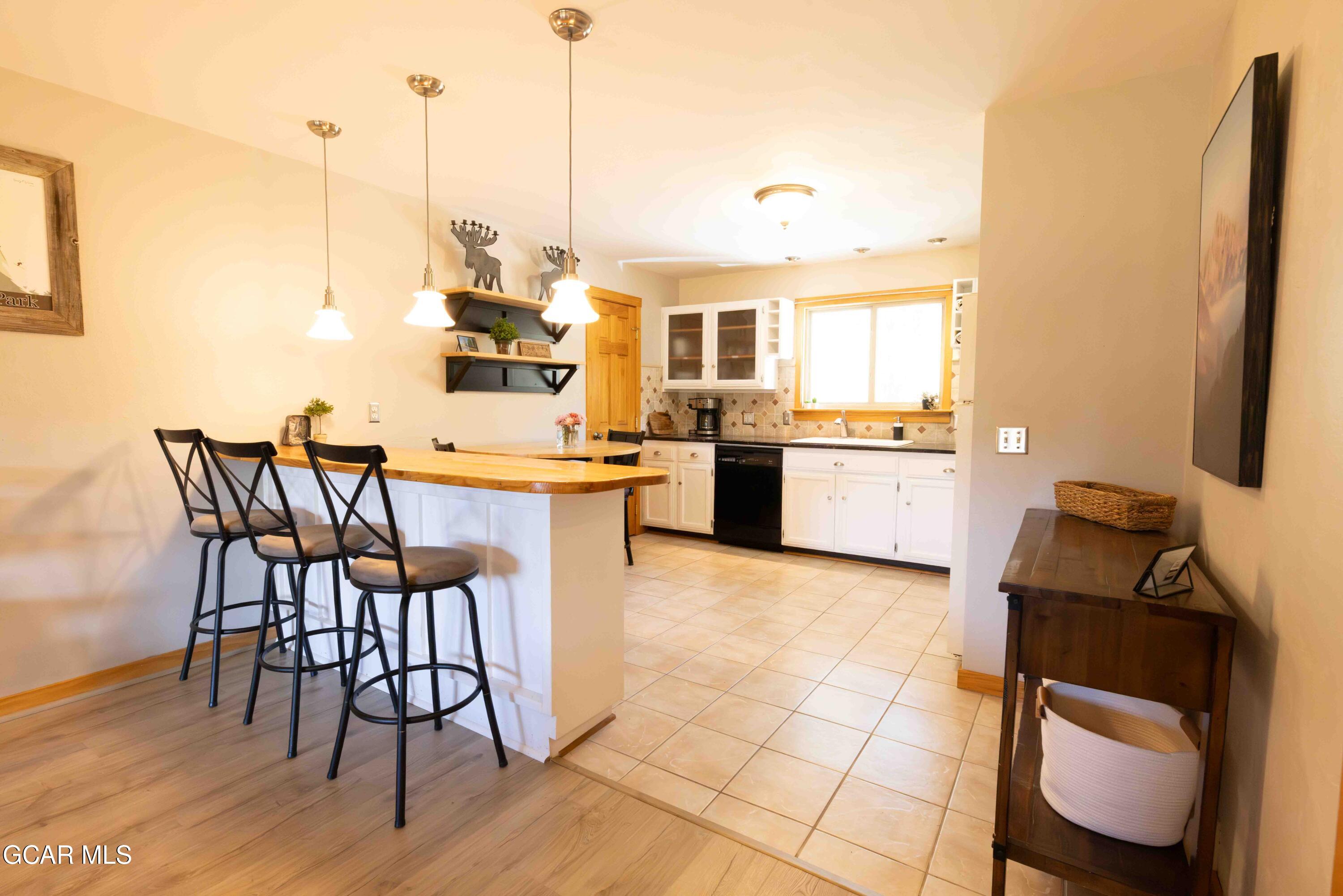 225 Hi Country Drive 11-1213