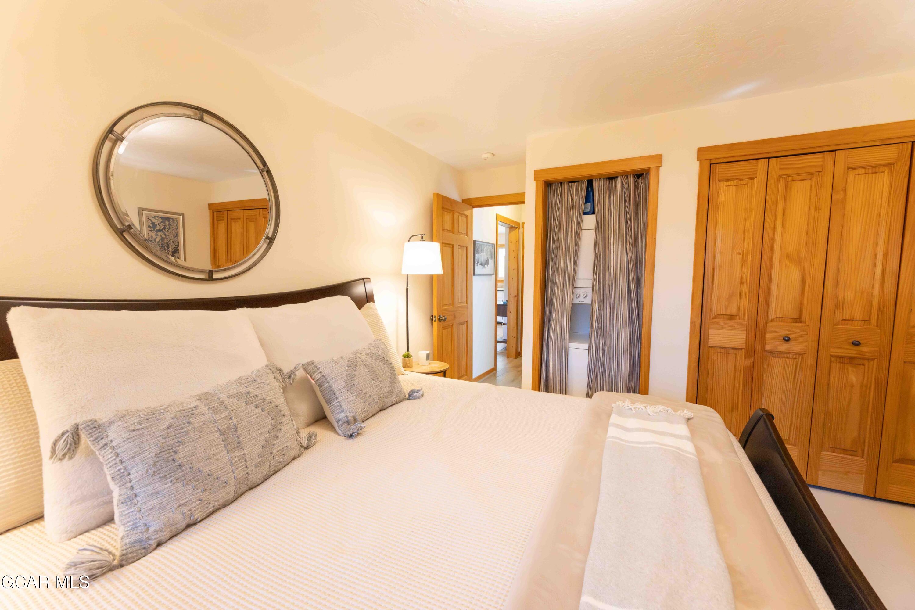 225 Hi Country Drive 11-1213