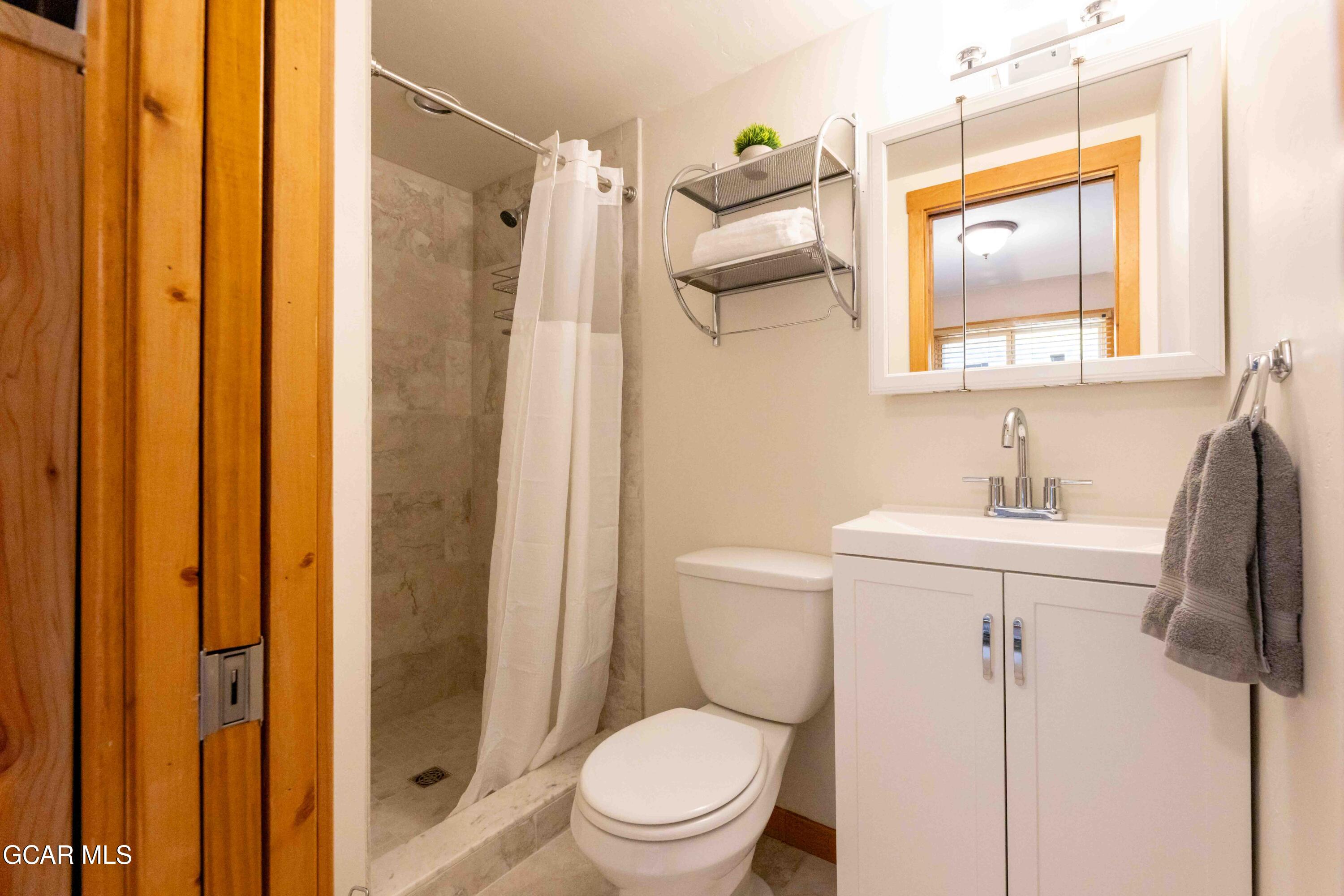 225 Hi Country Drive 11-1213