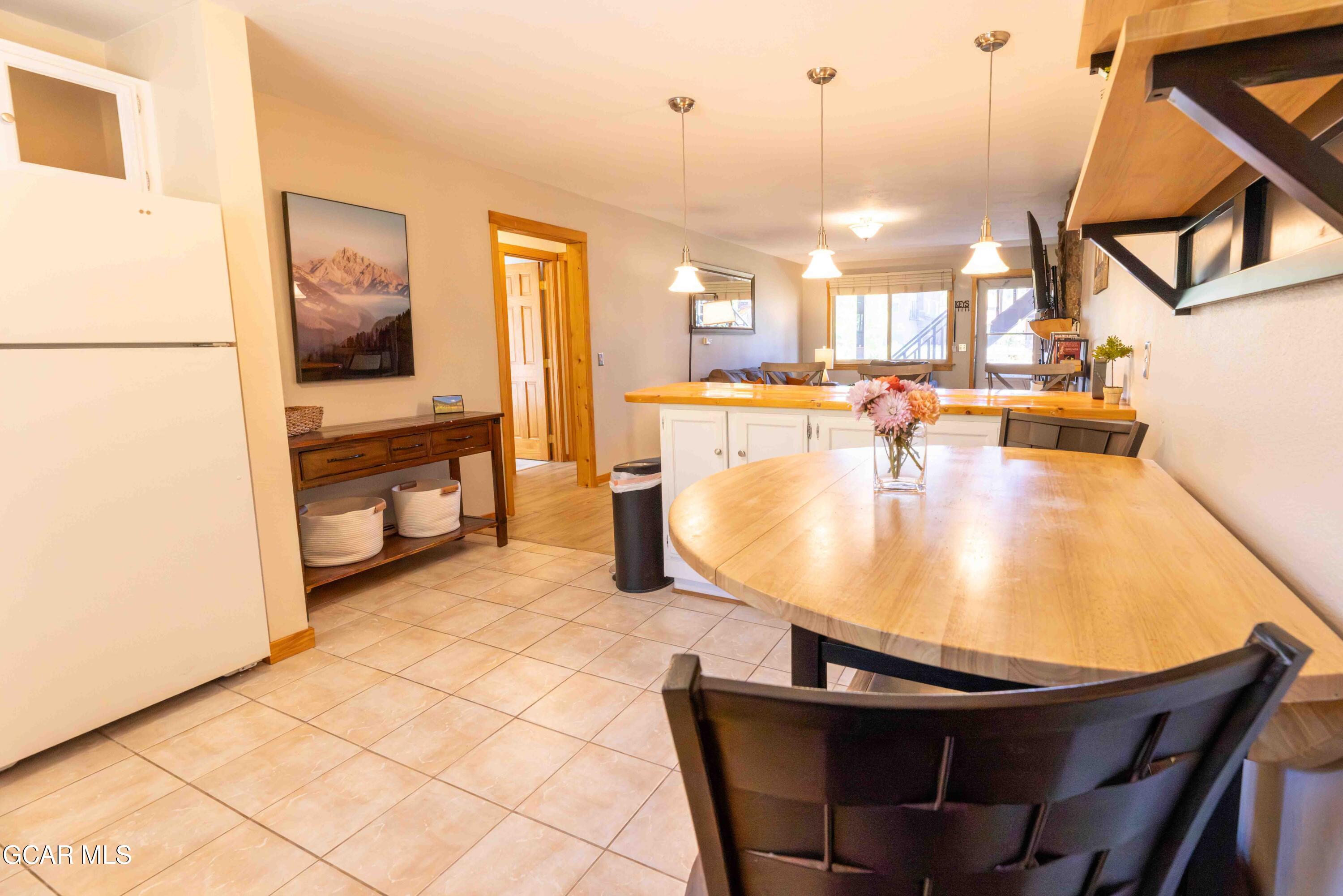 225 Hi Country Drive 11-1213