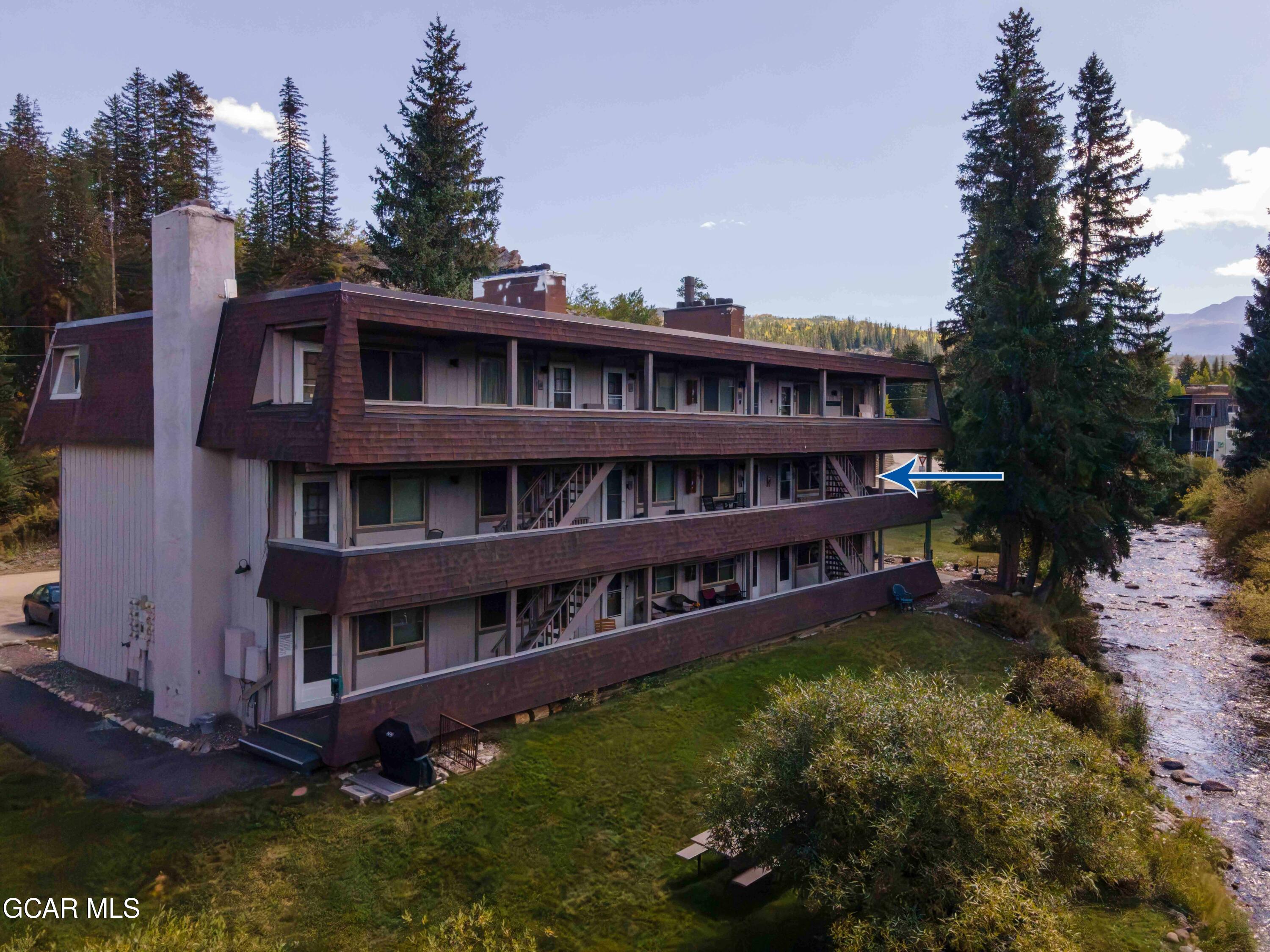 225 Hi Country Drive 11-1213