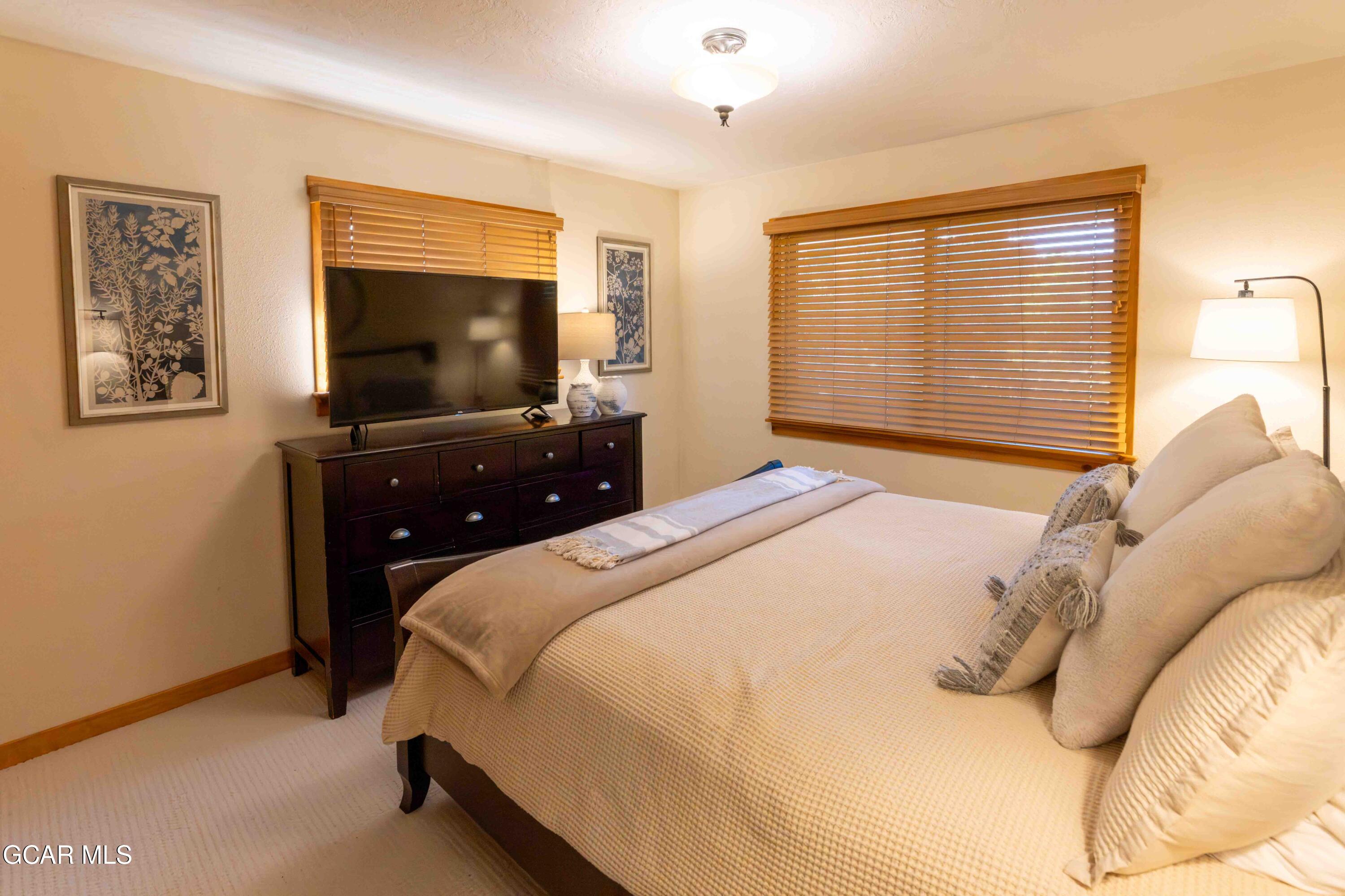 225 Hi Country Drive 11-1213