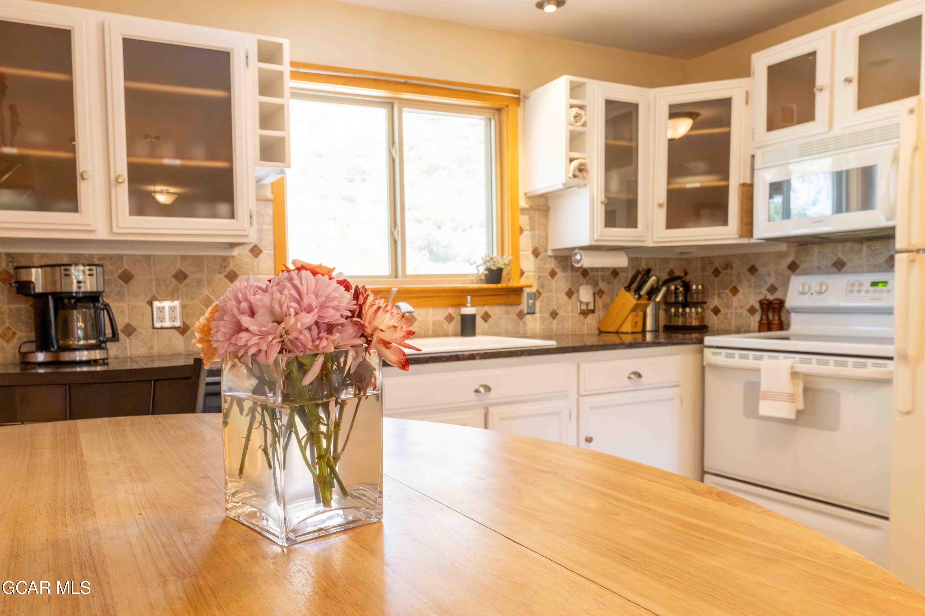 225 Hi Country Drive 11-1213