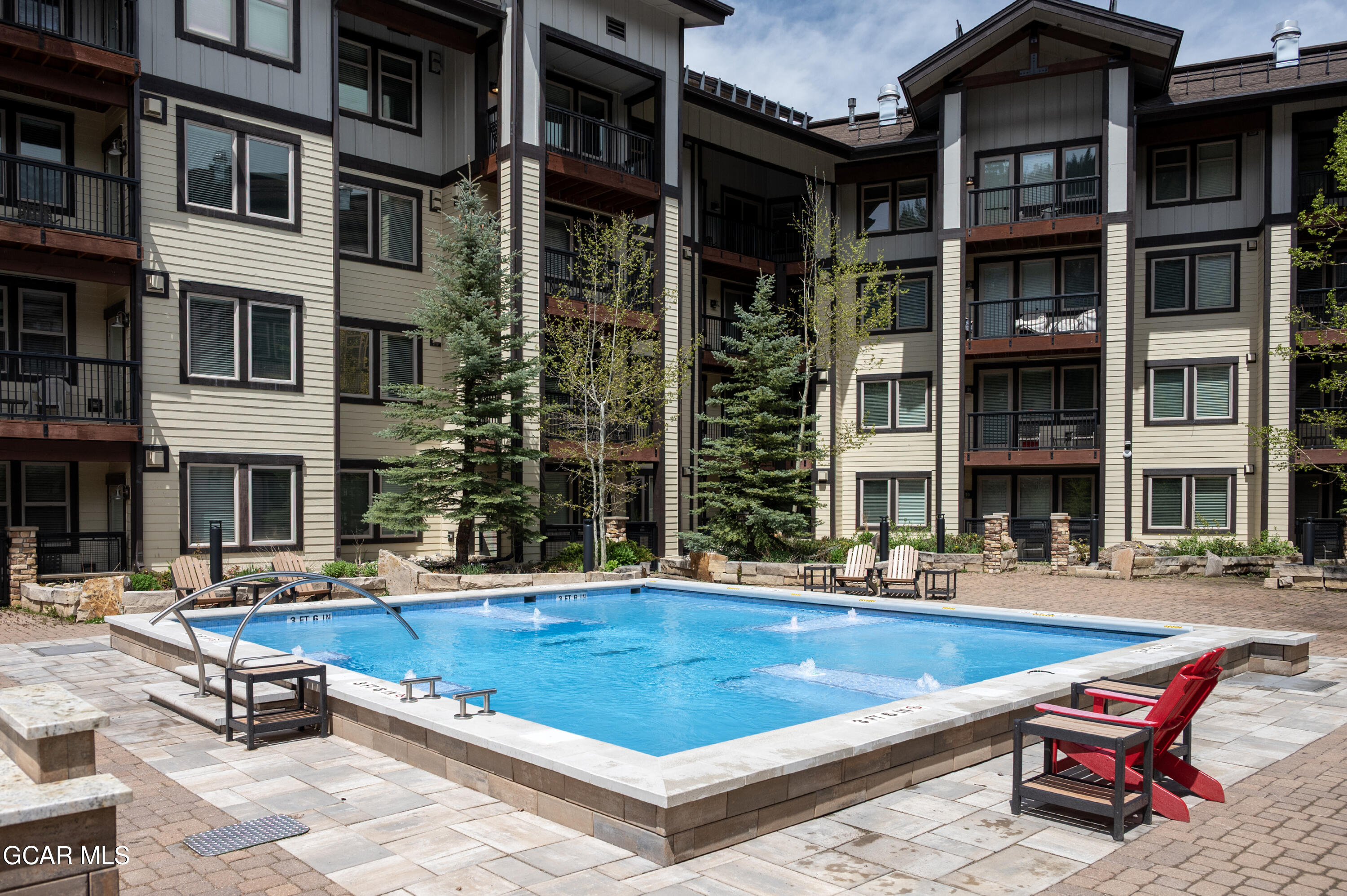 580 Winter Park Drive 4571-4573