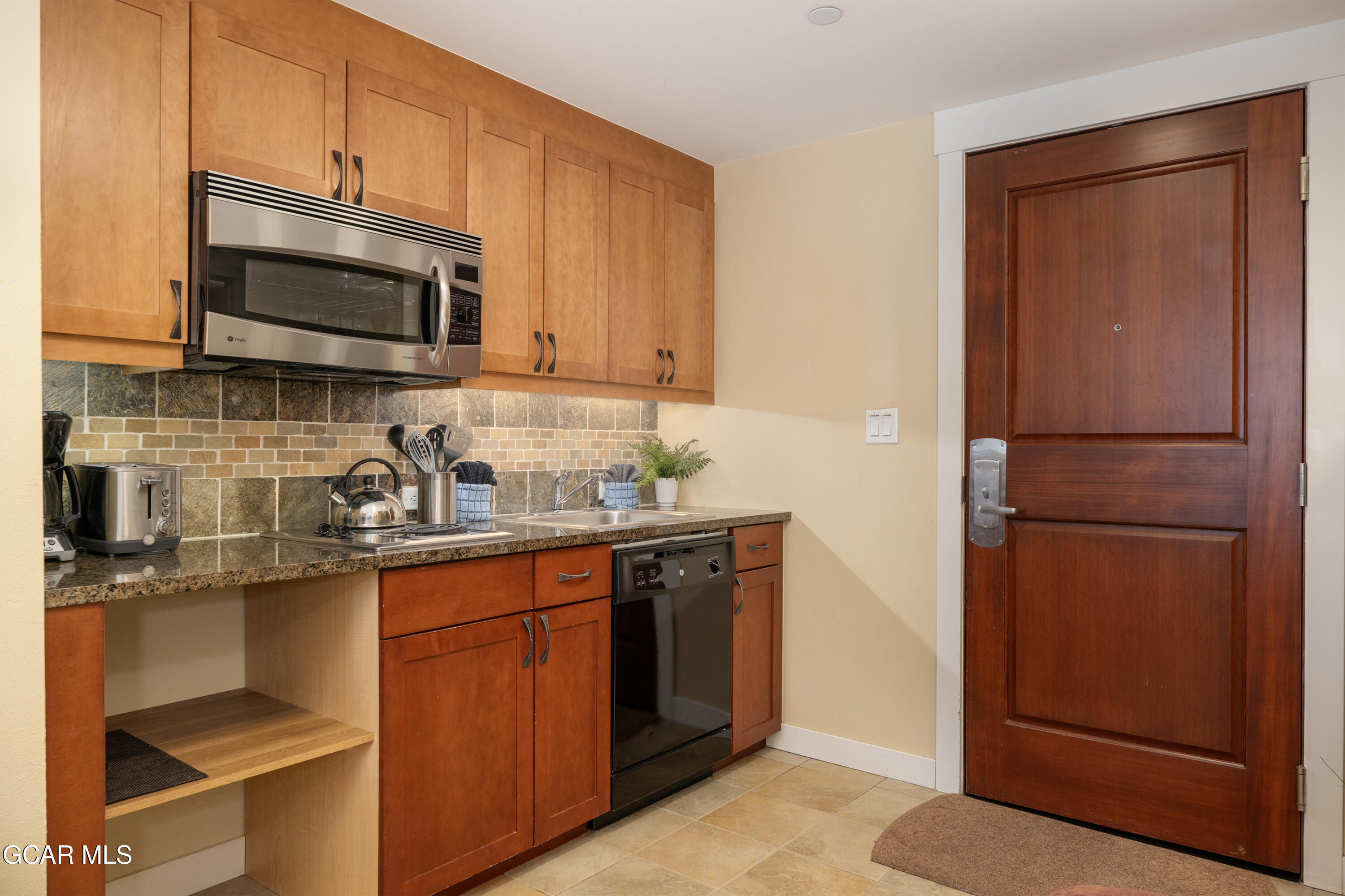 580 Winter Park Drive 4571-4573