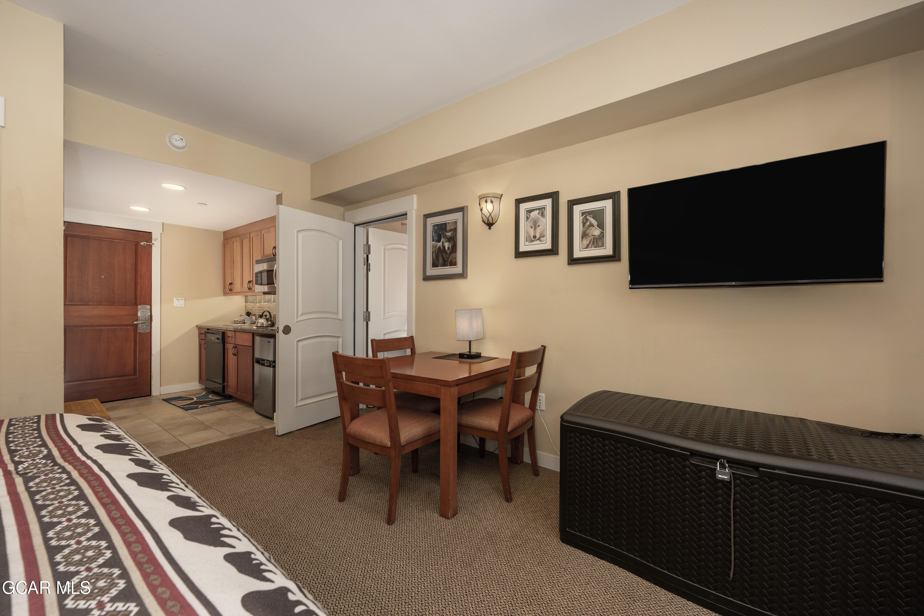 580 Winter Park Drive 4571-4573