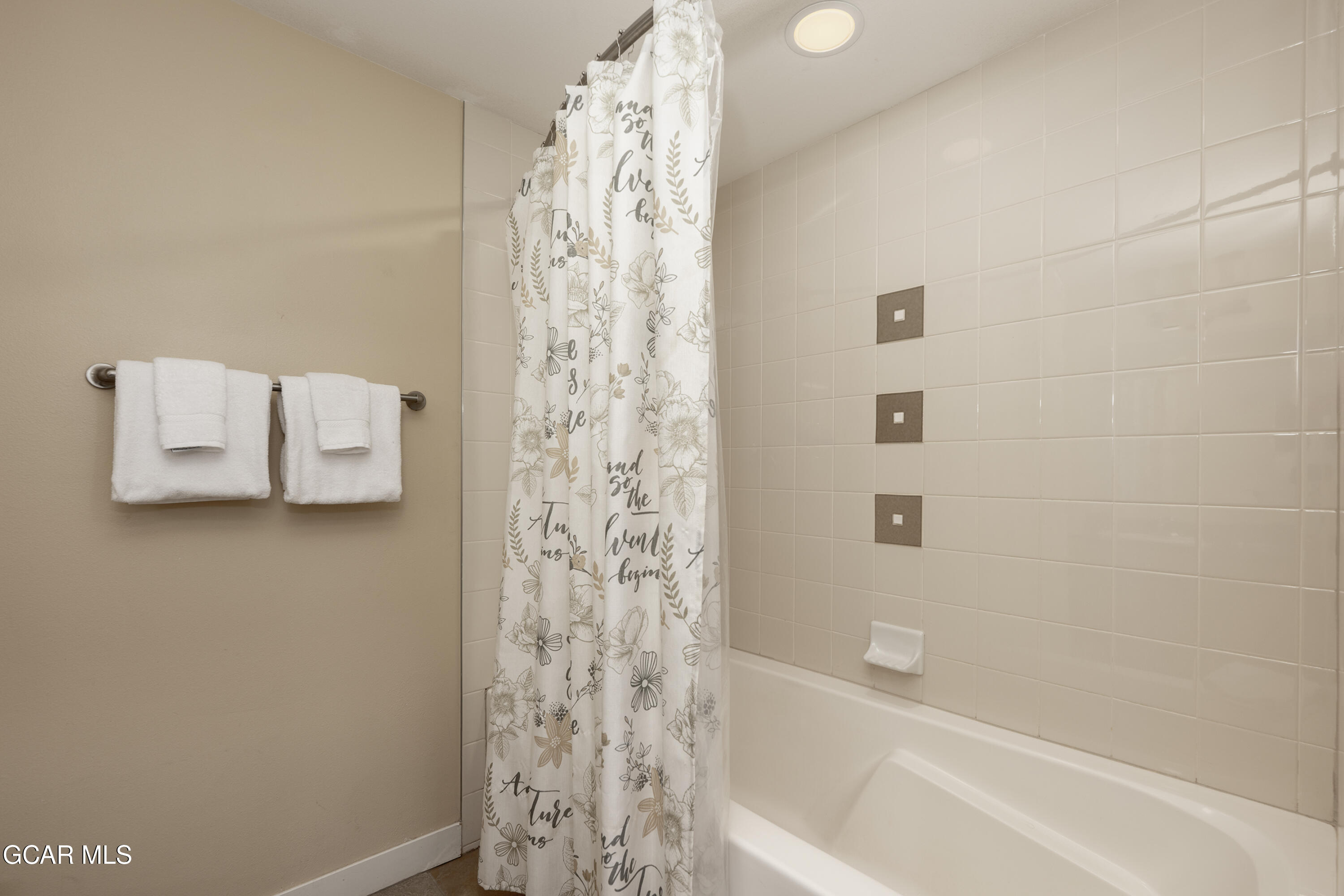 580 Winter Park Drive 4571-4573