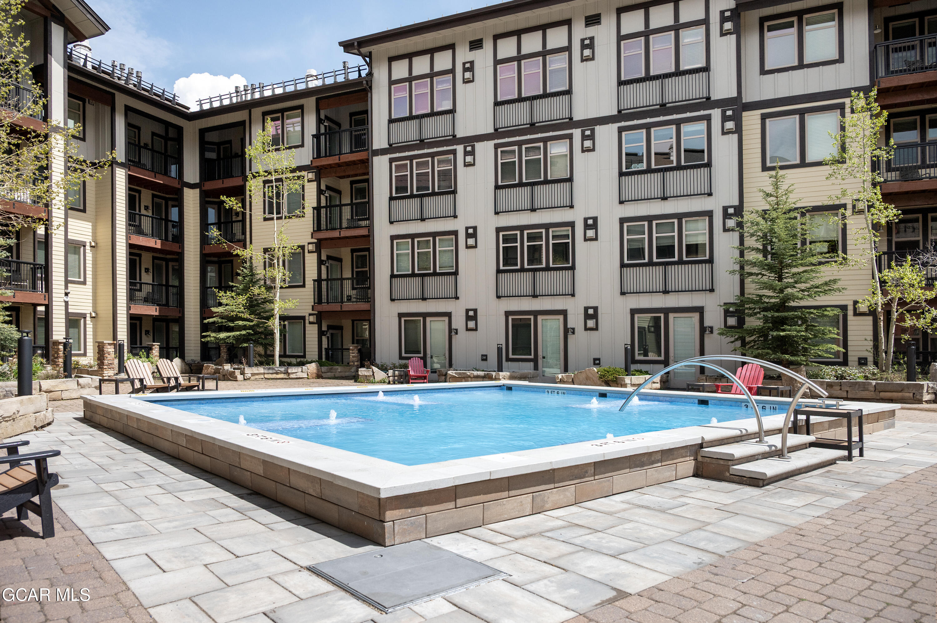 580 Winter Park Drive 4571-4573