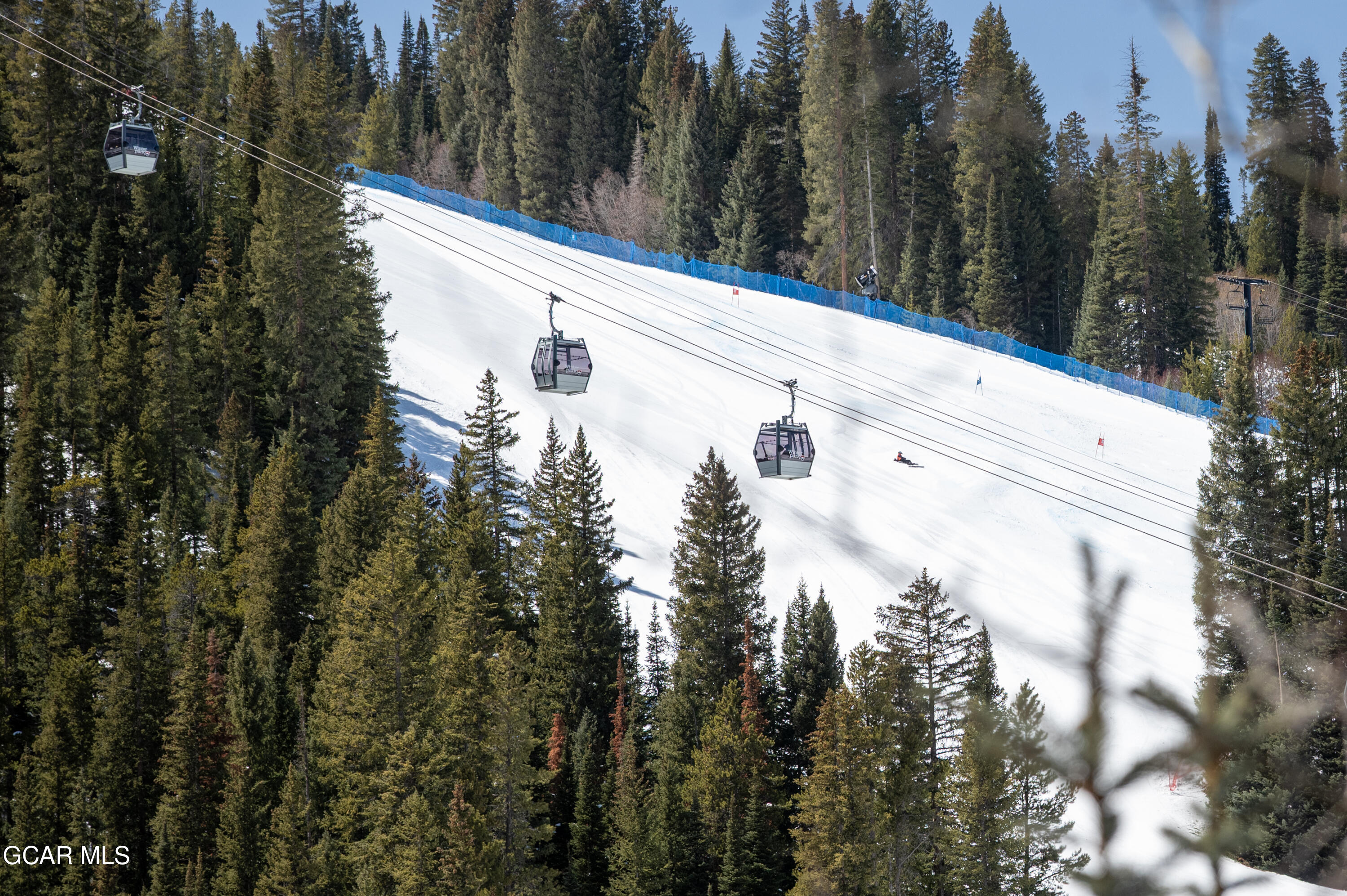 580 Winter Park Drive 4571-4573