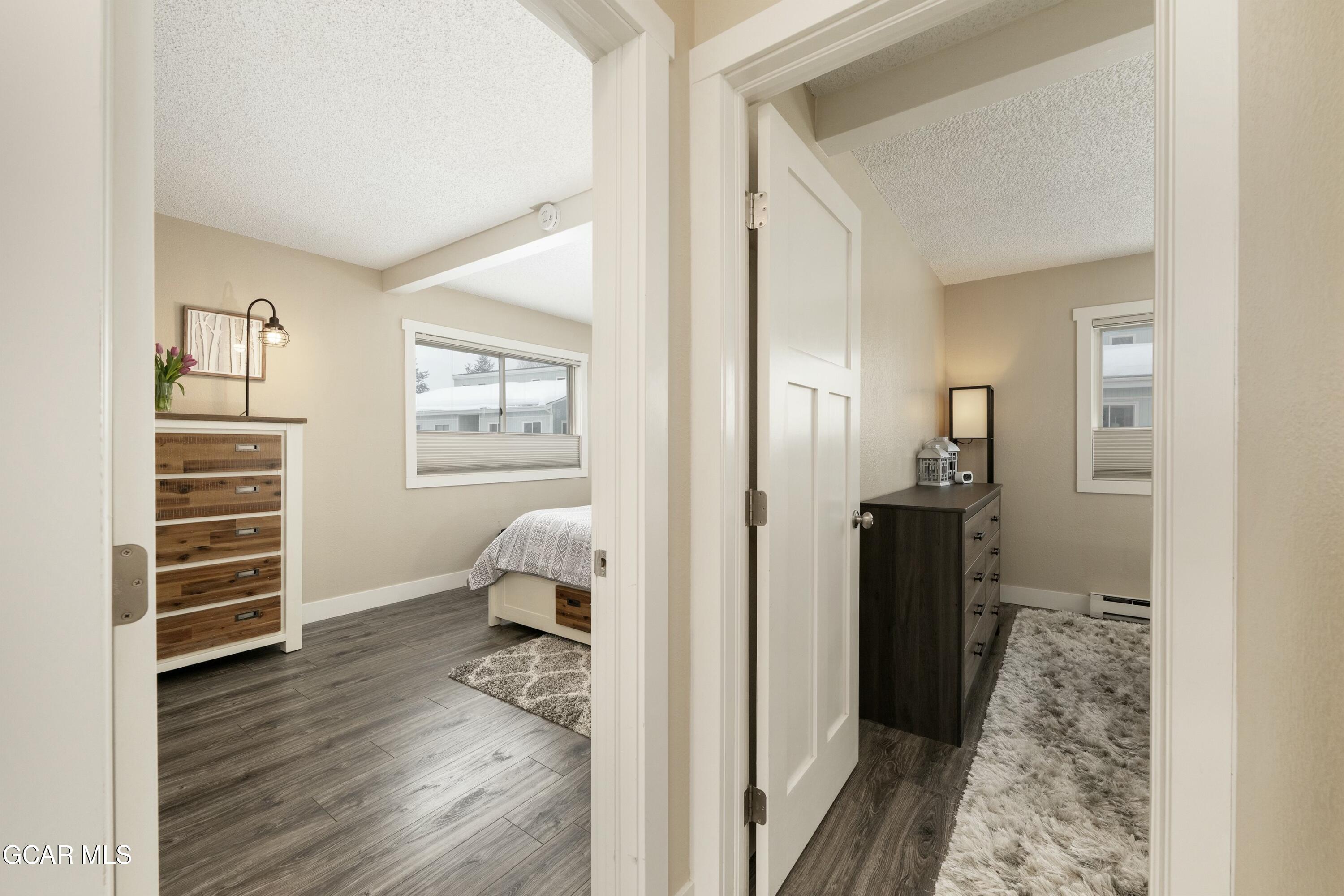 300 Sterling Way 8 (Perry)