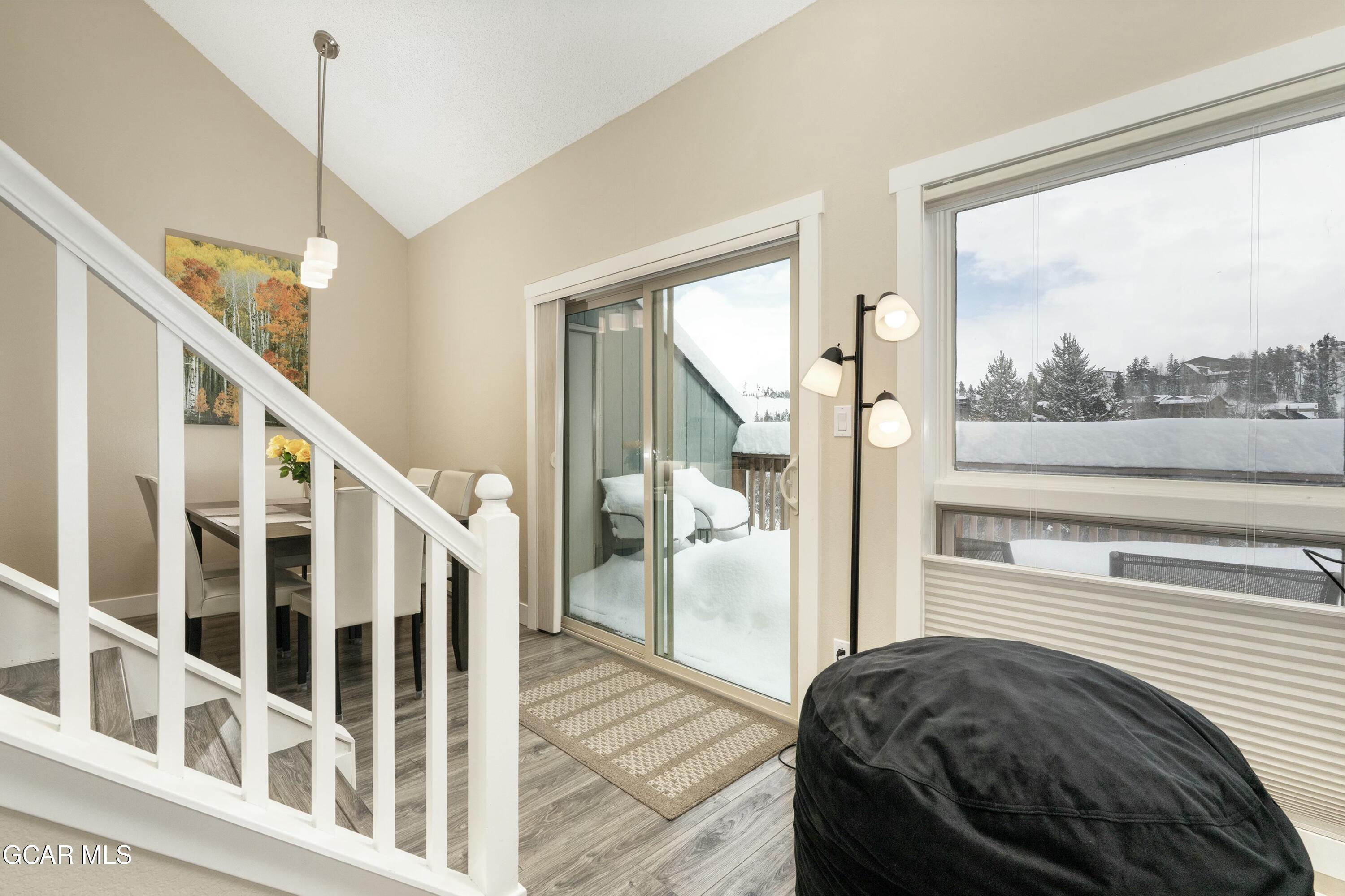 300 Sterling Way 8 (Perry)