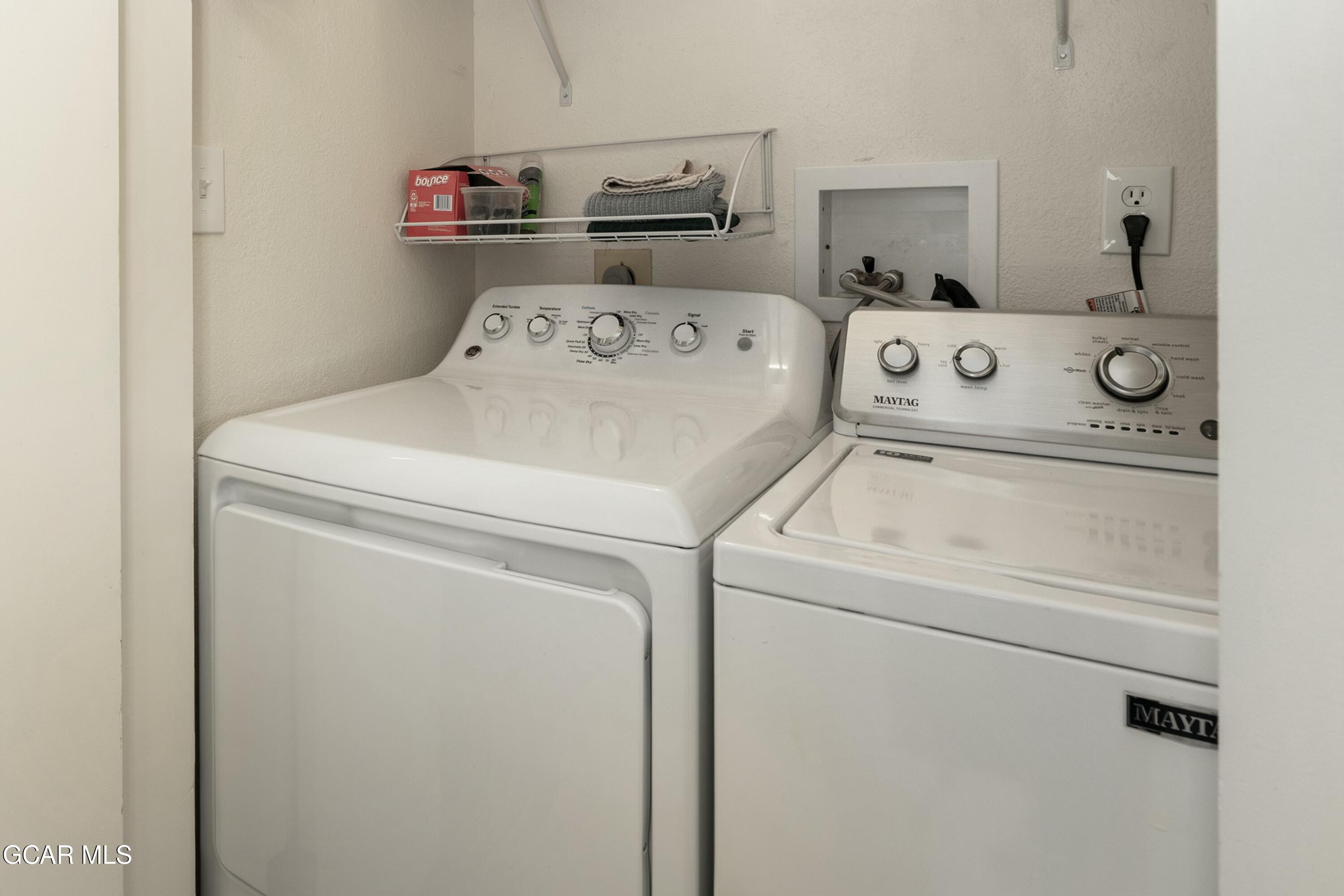 300 Sterling Way 8 (Perry)
