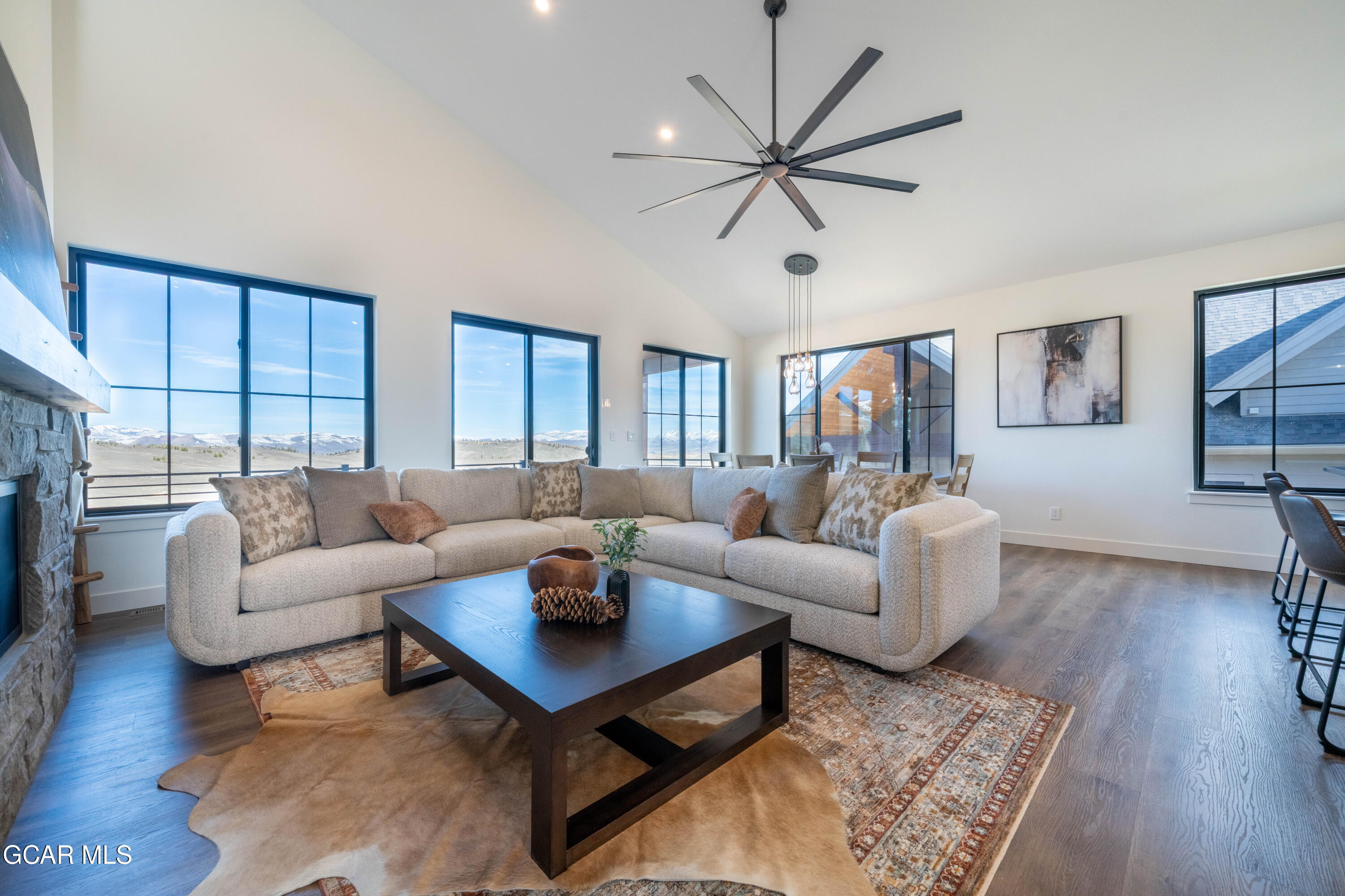 634 Lower Ranch View Road