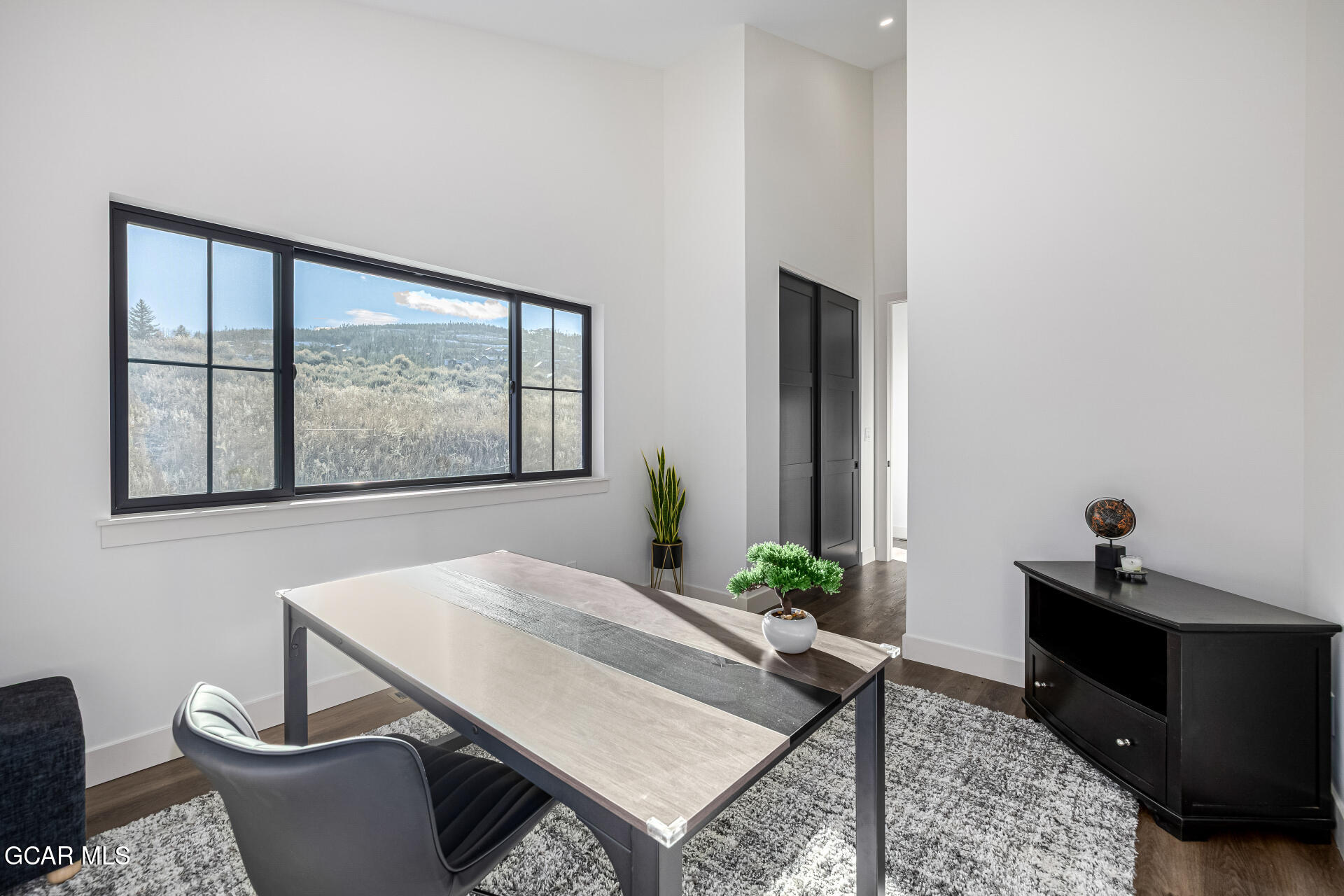 634 Lower Ranch View Road