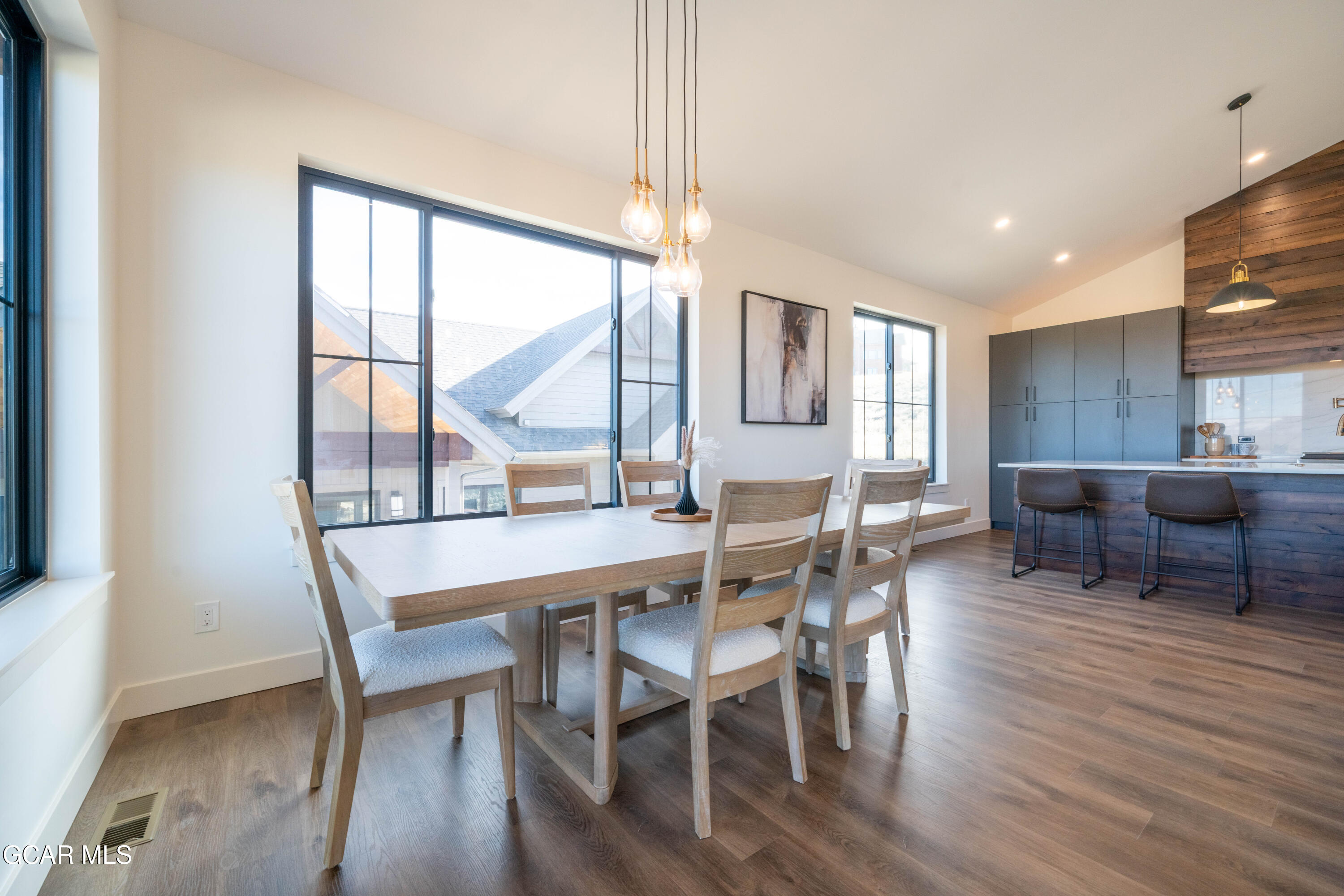 634 Lower Ranch View Road