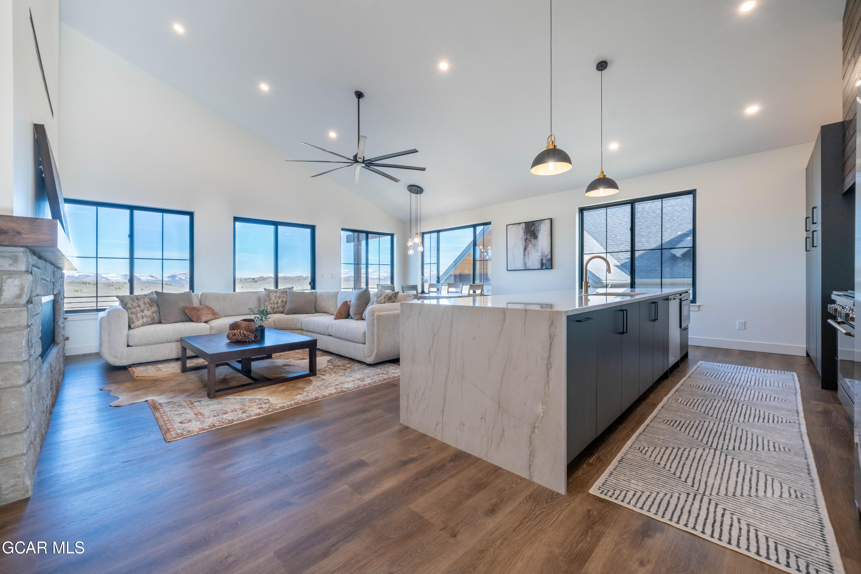 634 Lower Ranch View Road
