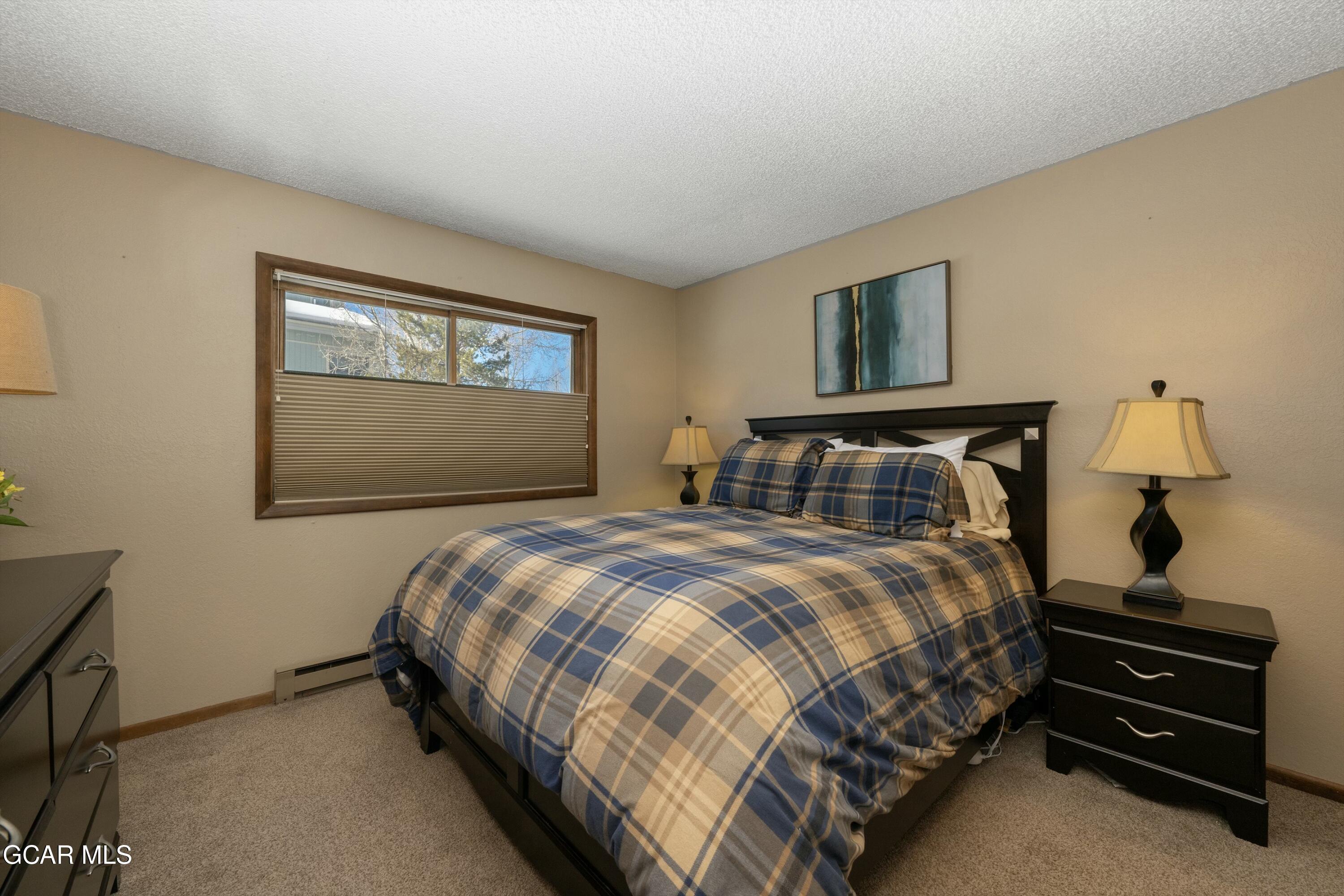 300 STERLING Way #4 Perry