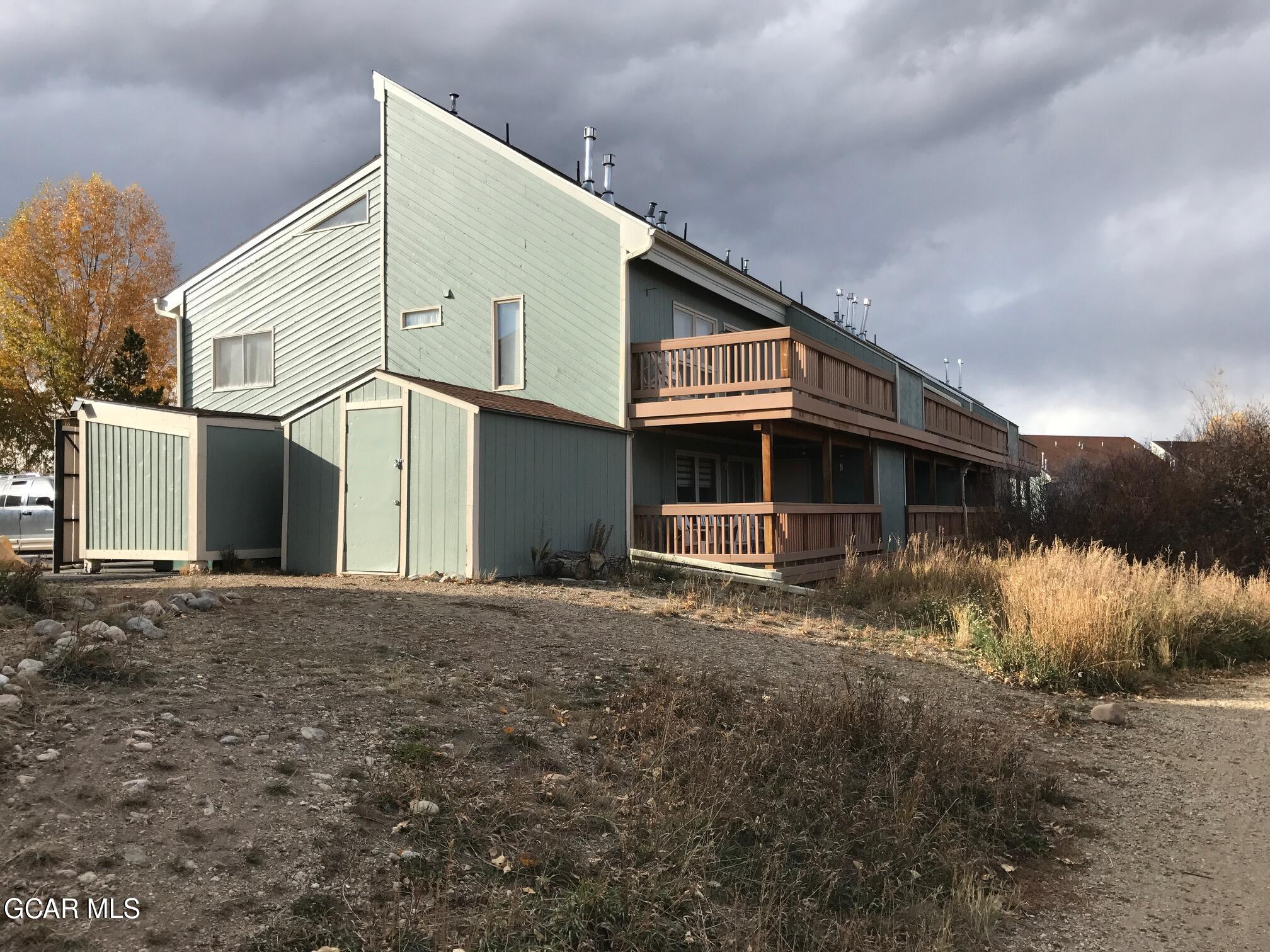 300 STERLING Way #4 Perry