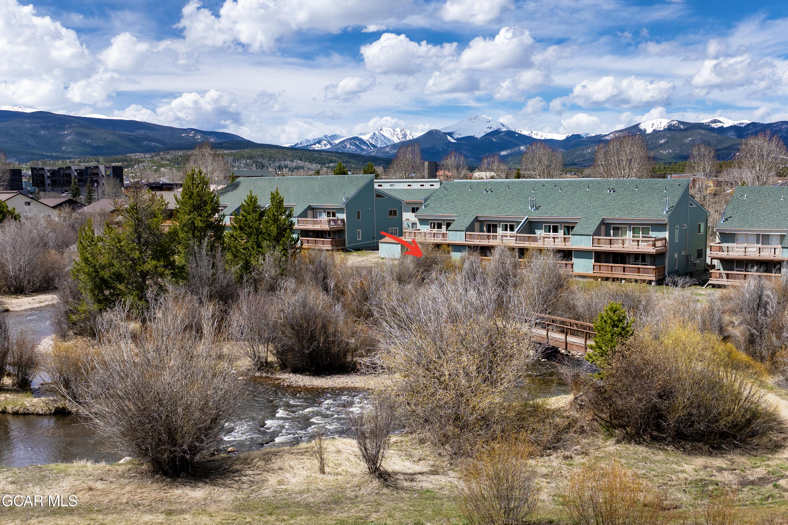 300 STERLING Way #4 Perry