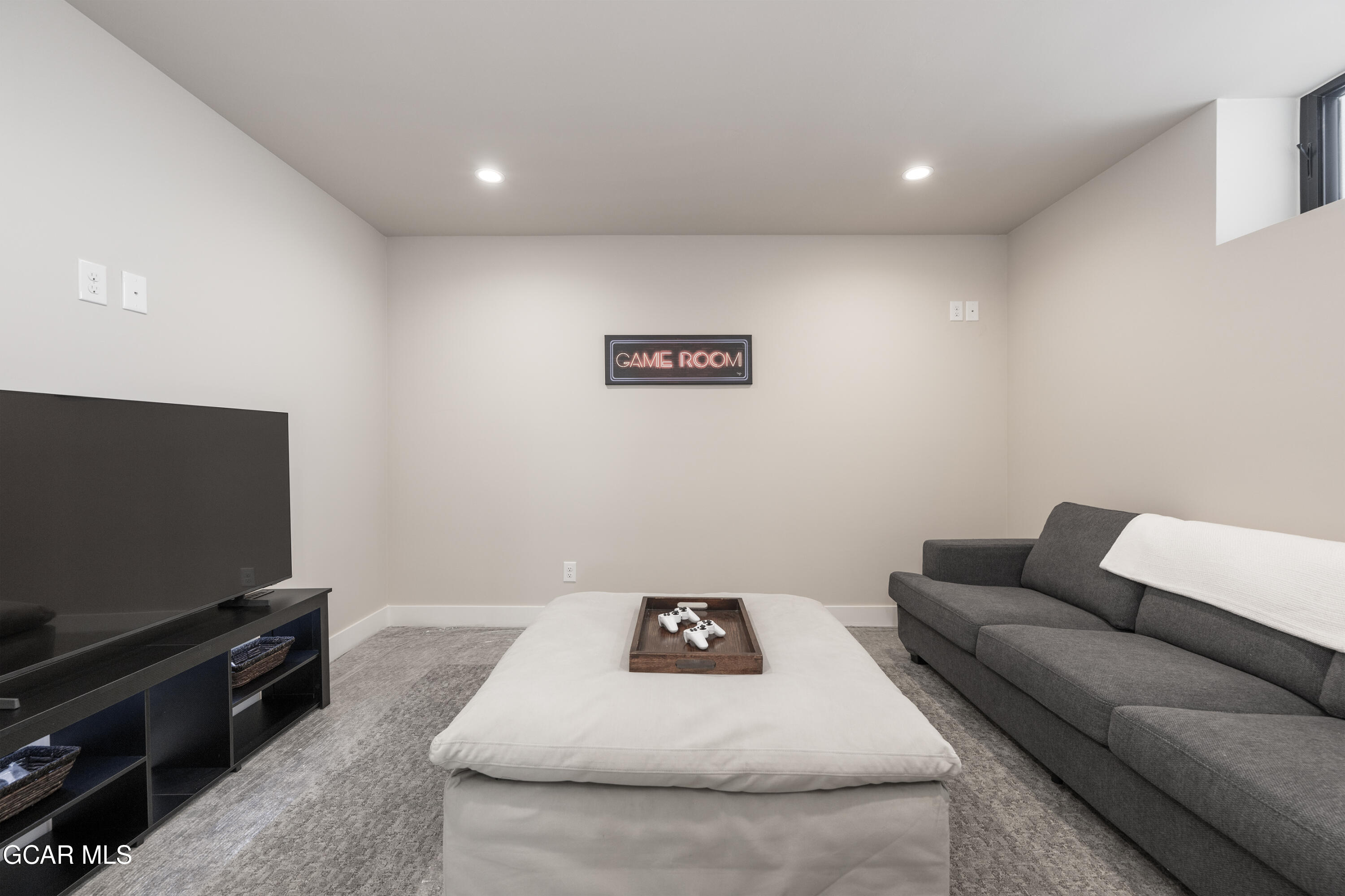 801 Overlook Drive