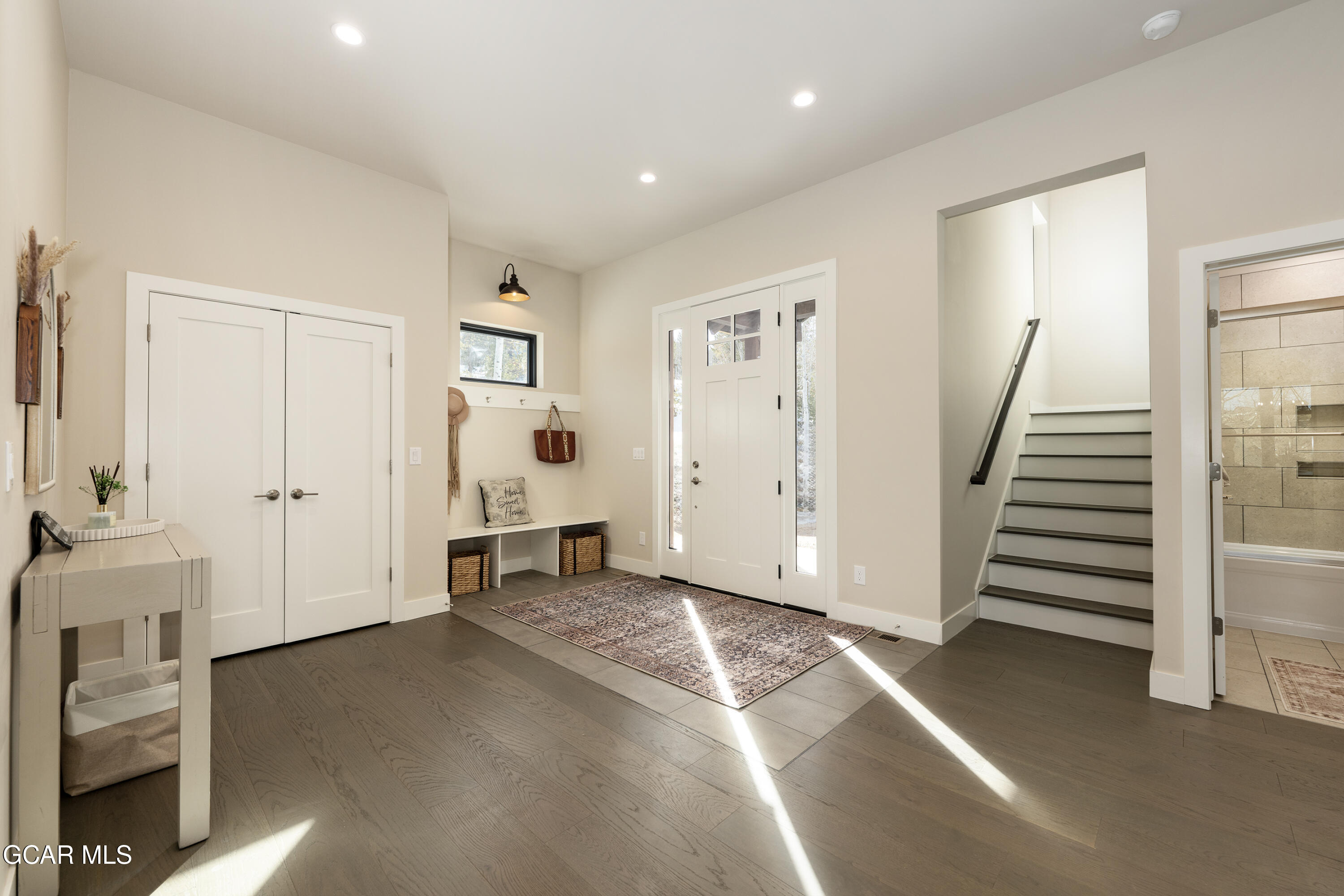 801 Overlook Drive