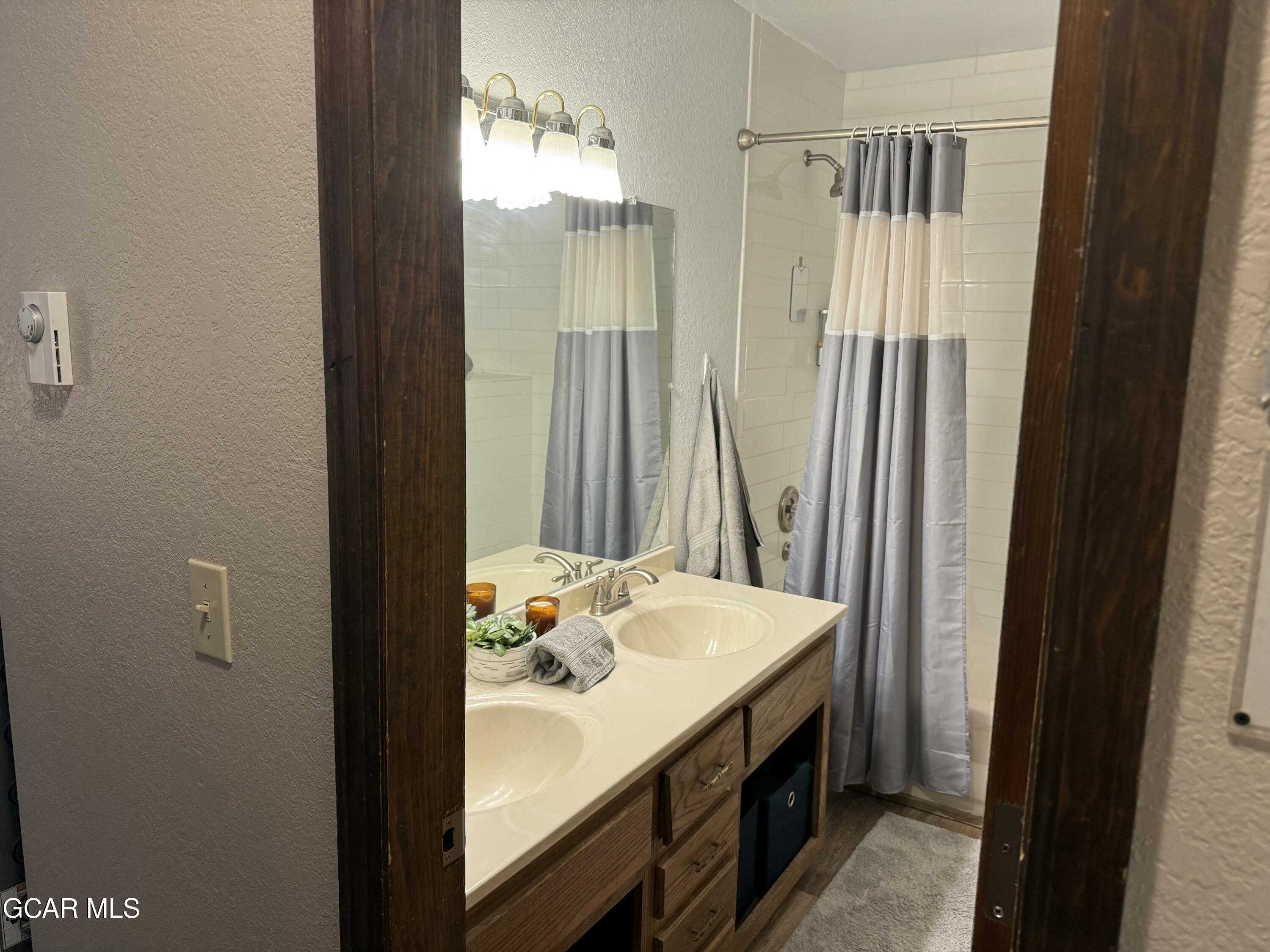 62927 US HWY 40 546 (Door 560)